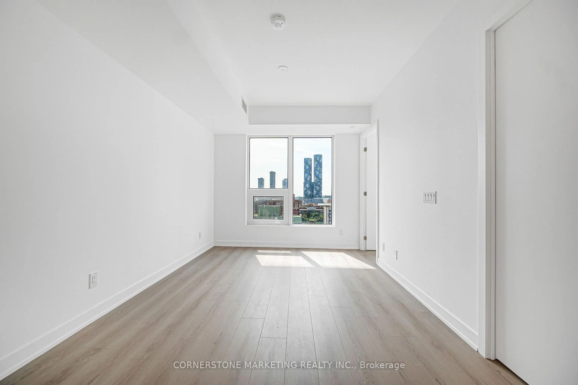 Photo 6 of Unit 1811, 100 Queen Street E, Toronto, Church-Yonge Corridor — HOMEH