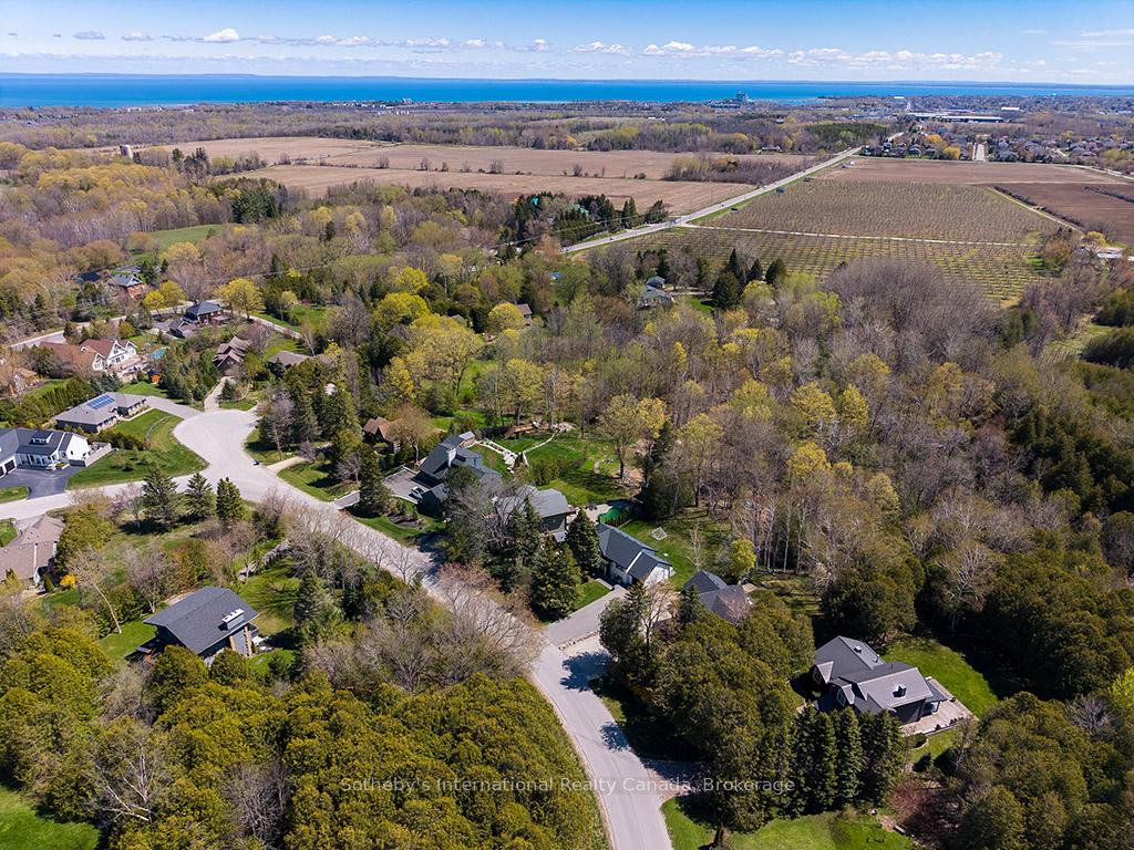 Photo 4 of 31 Slalom Gate Road, Collingwood — HOMEH