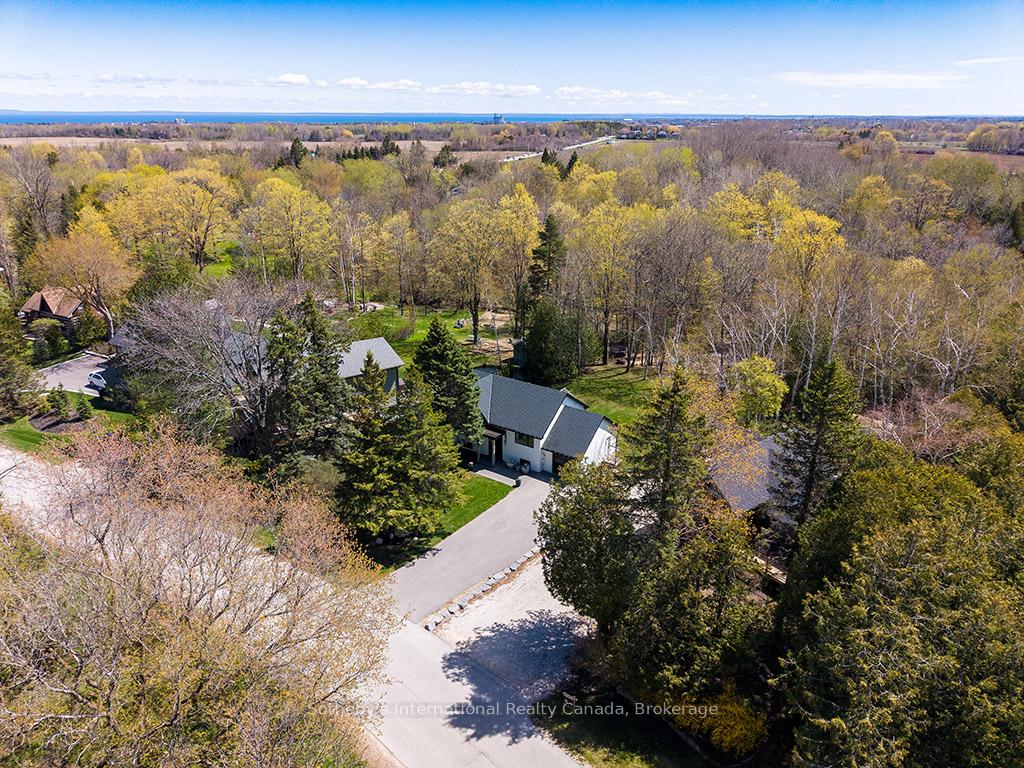 Photo 5 of 31 Slalom Gate Road, Collingwood — HOMEH