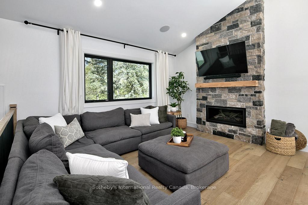 Photo 11 of 31 Slalom Gate Road, Collingwood — HOMEH