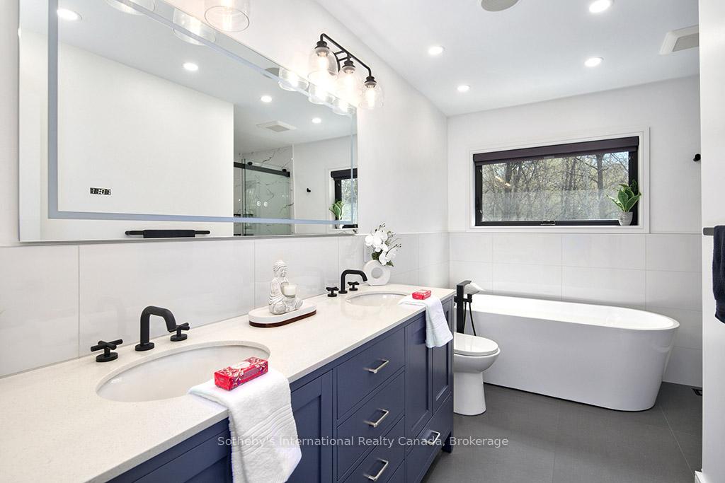 Photo 38 of 31 Slalom Gate Road, Collingwood — HOMEH