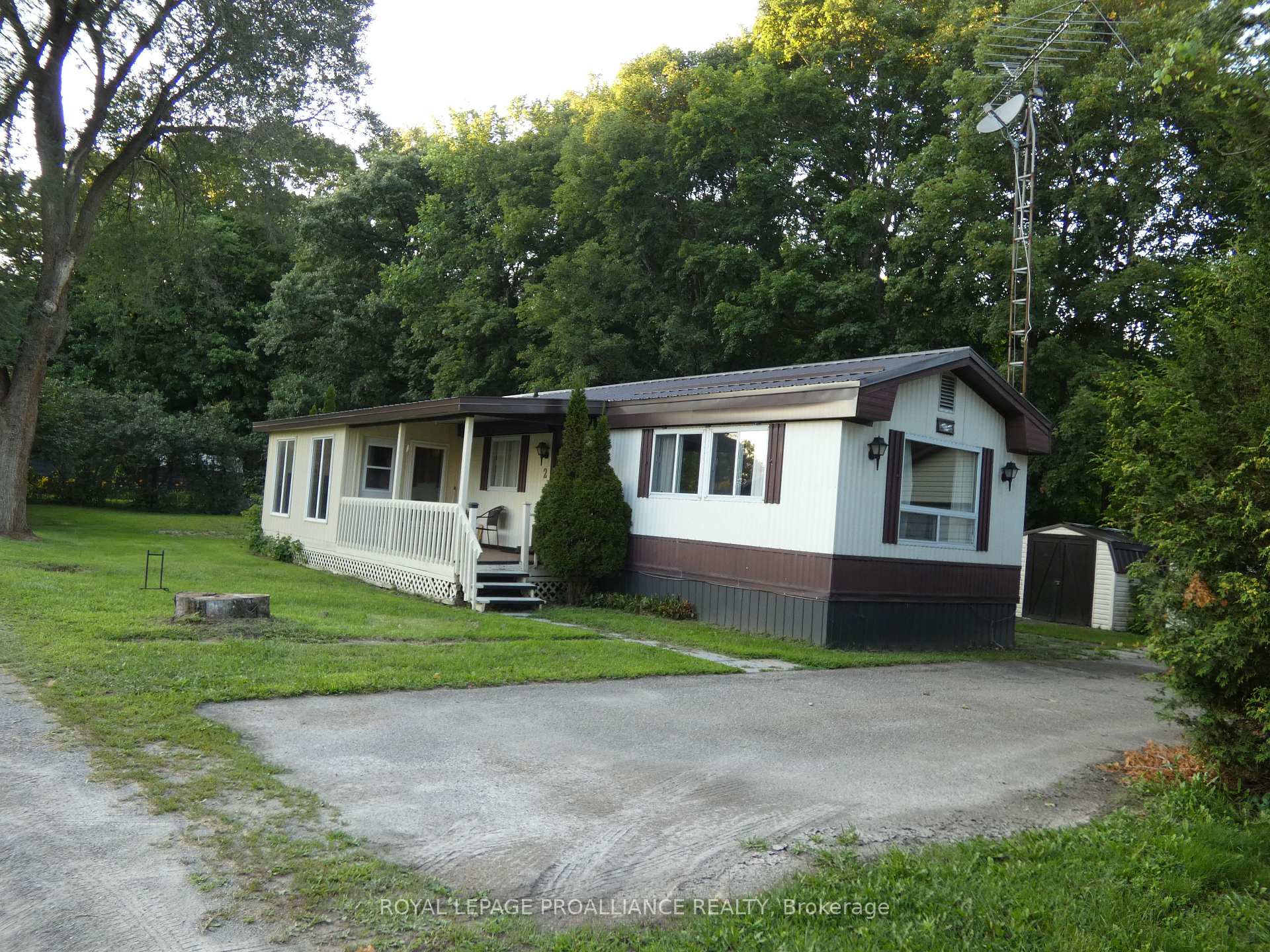 Photo 20 of 2-1645 County 42 Road, Rideau Lakes, Rideau Lakes (Bastard) Twp — HOMEH