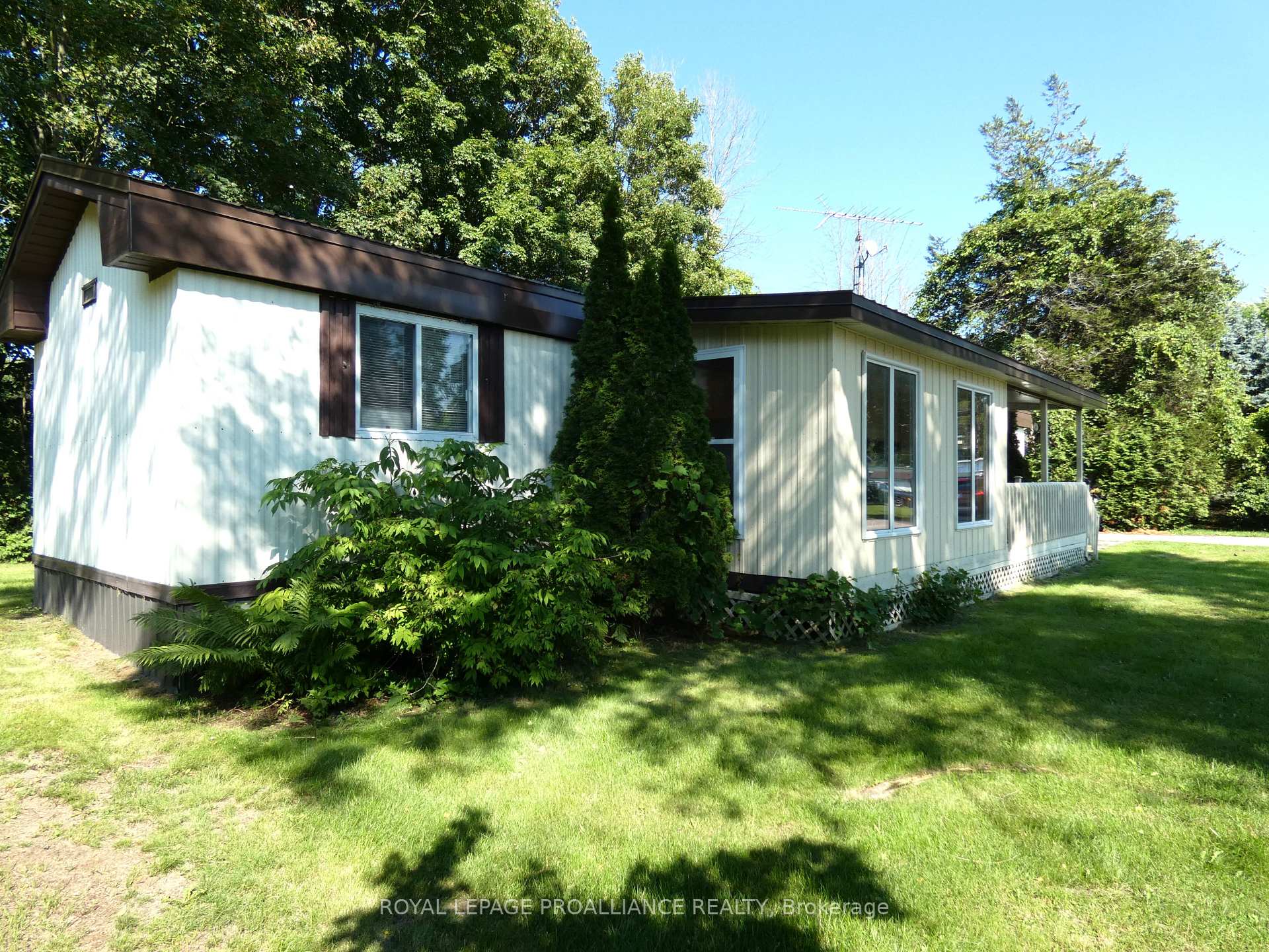 Photo 43 of 2-1645 County 42 Road, Rideau Lakes, Rideau Lakes (Bastard) Twp — HOMEH