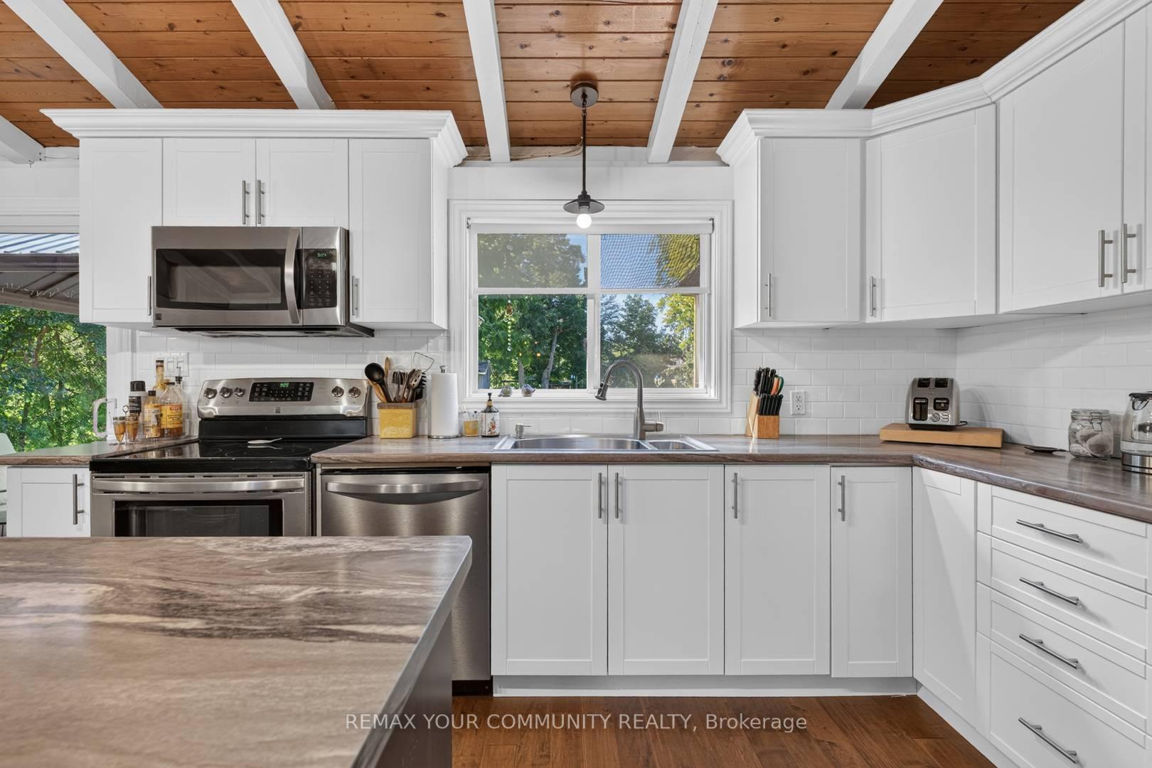 Photo 8 of 943 Blackwoods Avenue, Innisfil, Alcona — HOMEH