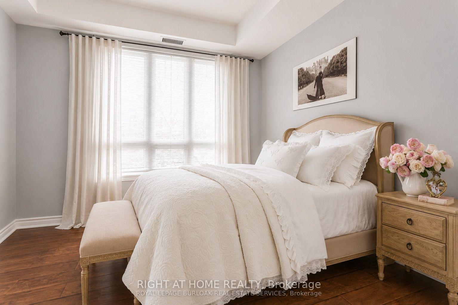 Photo 5 of 5327 Upper Middle Road, Burlington, Orchard — HOMEH