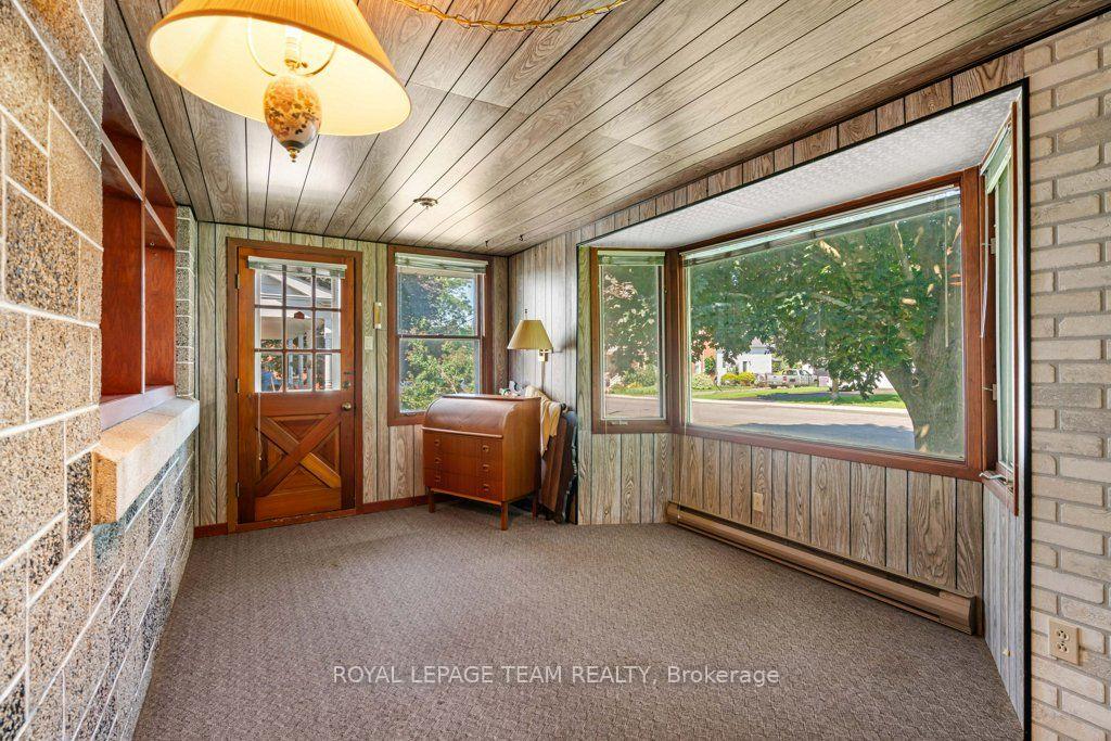 Photo 8 of 485 Fred Street, North Dundas, Winchester — HOMEH