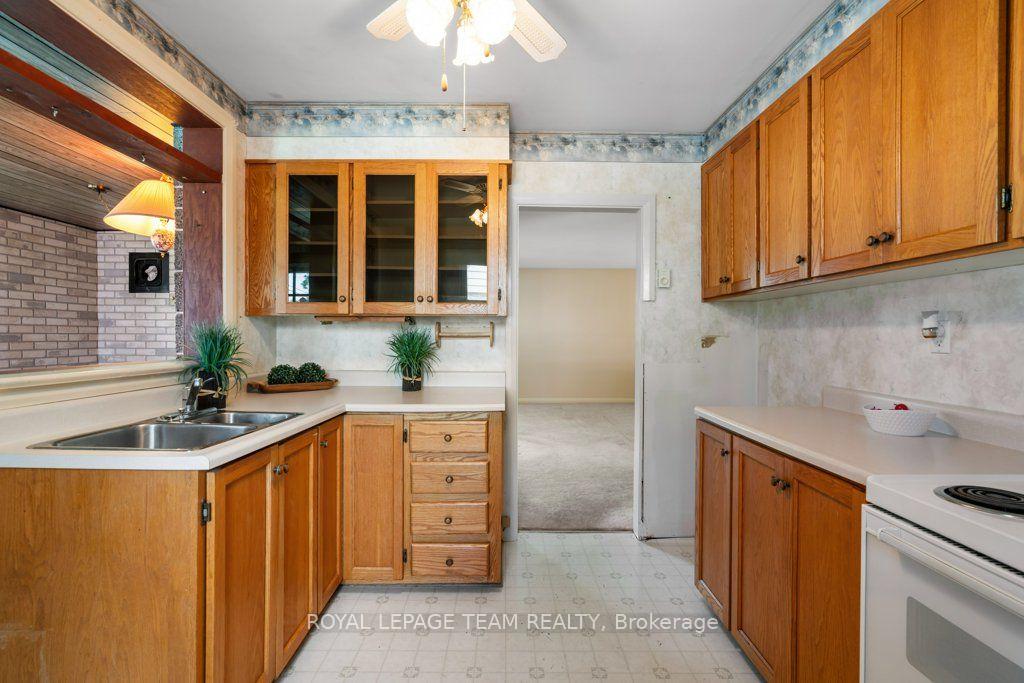 Photo 17 of 485 Fred Street, North Dundas, Winchester — HOMEH