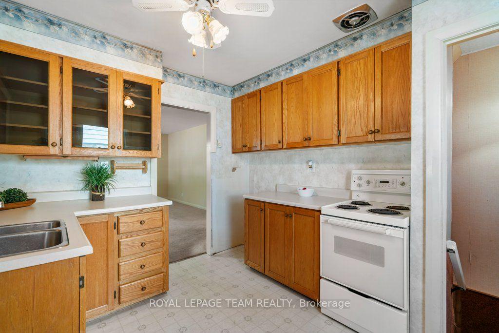 Photo 18 of 485 Fred Street, North Dundas, Winchester — HOMEH