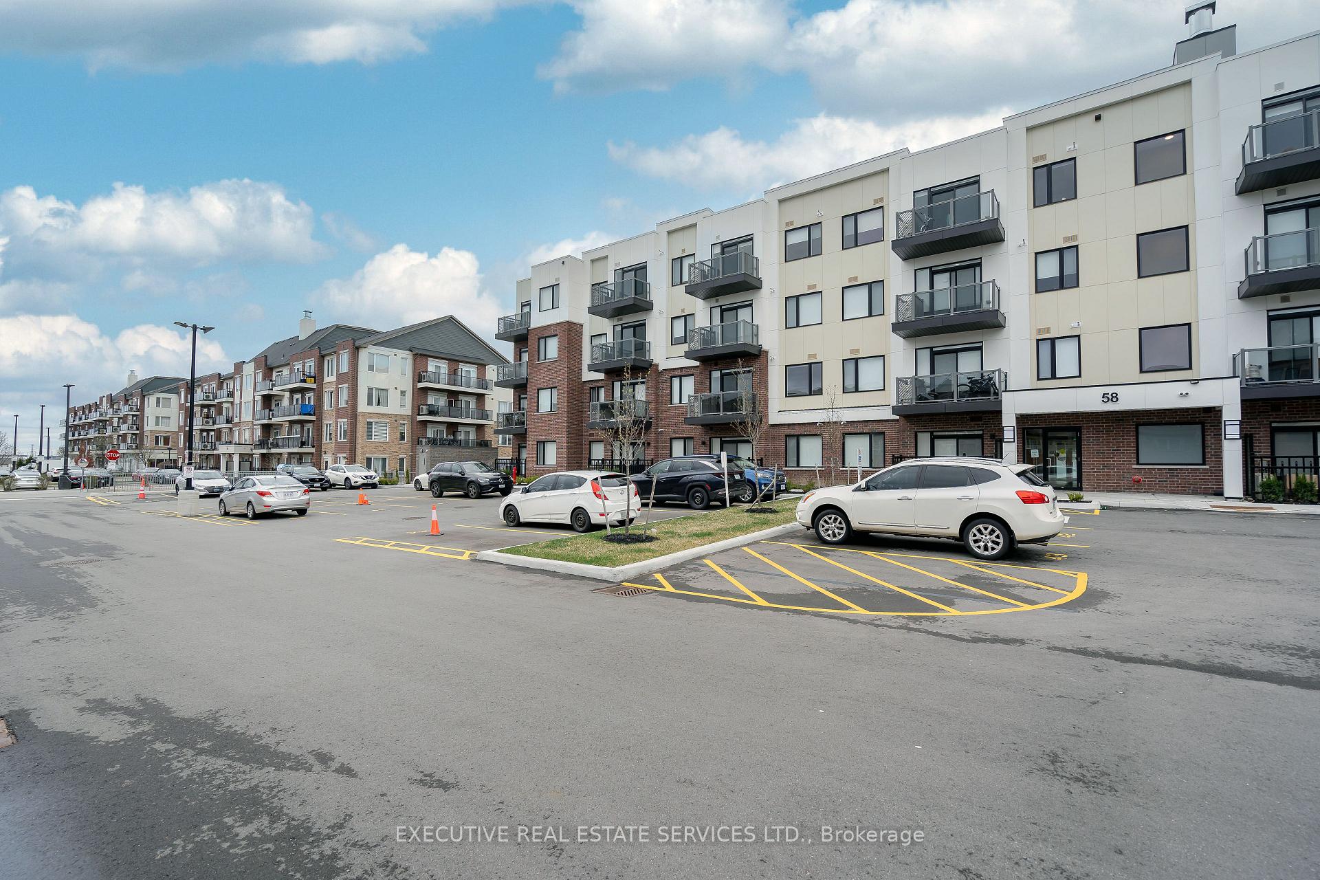Photo 2 of Unit 402, 58 Sky Harbour Drive, Brampton, Bram West — HOMEH