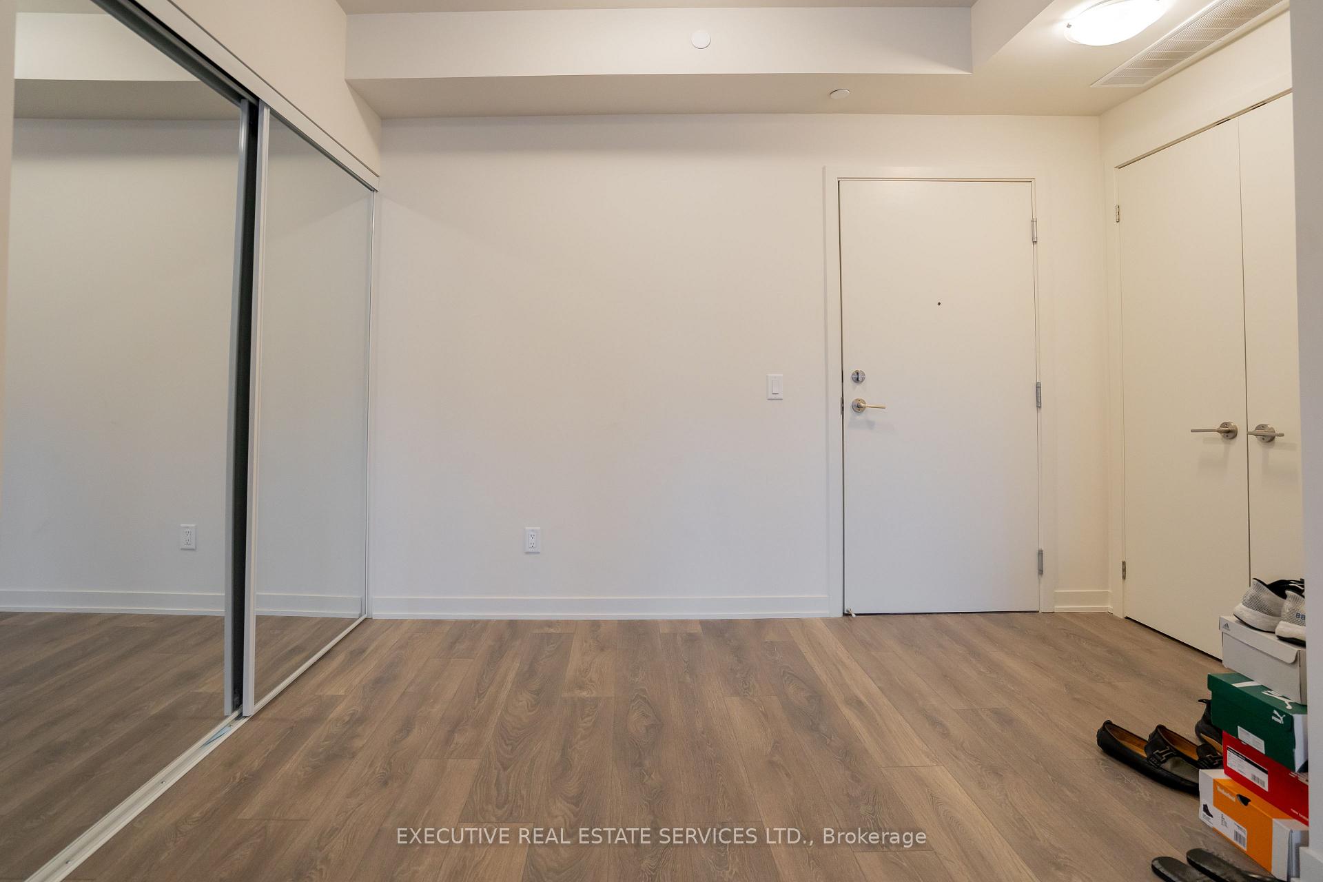 Photo 15 of Unit 402, 58 Sky Harbour Drive, Brampton, Bram West — HOMEH