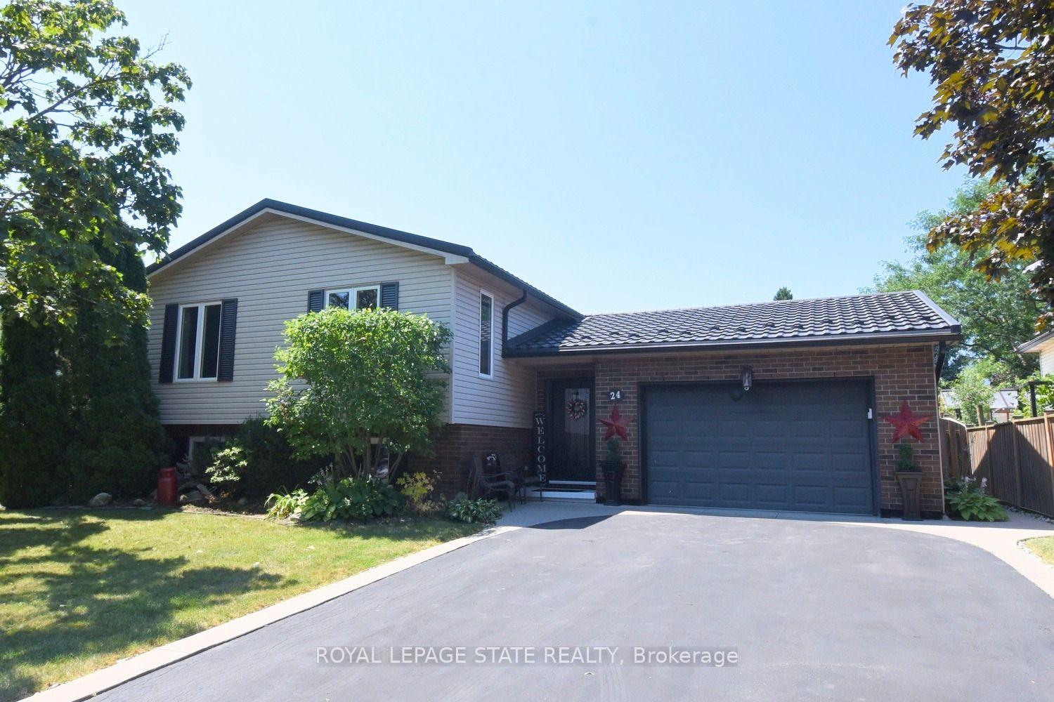 Photo 3 of 24 Buchanan Drive, Haldimand — HOMEH