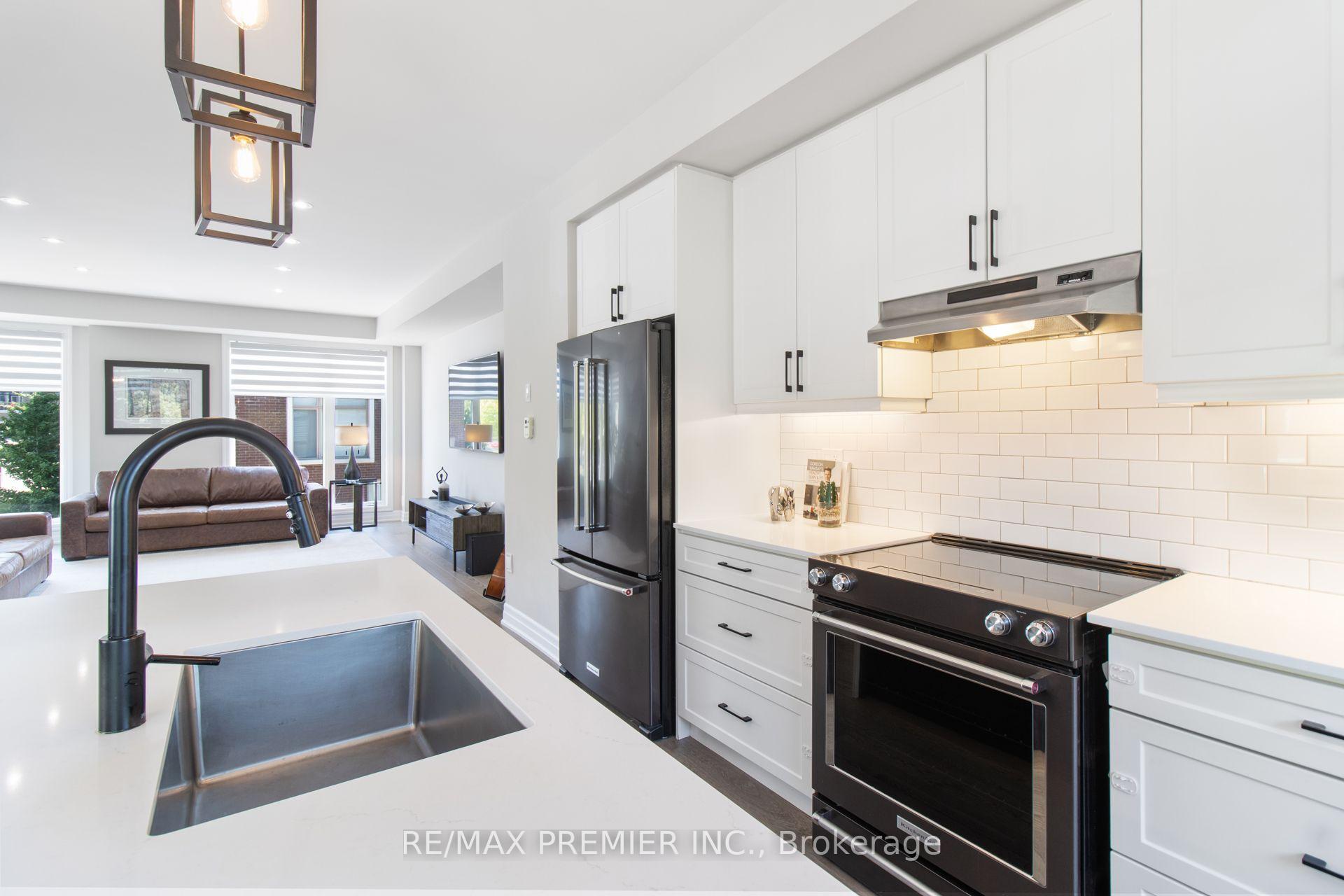 Photo 16 of 2 Gaddi Way, Vaughan, East Woodbridge — HOMEH