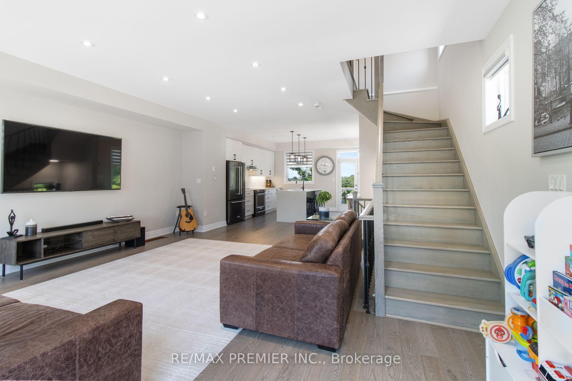 Photo 28 of 2 Gaddi Way, Vaughan, East Woodbridge — HOMEH