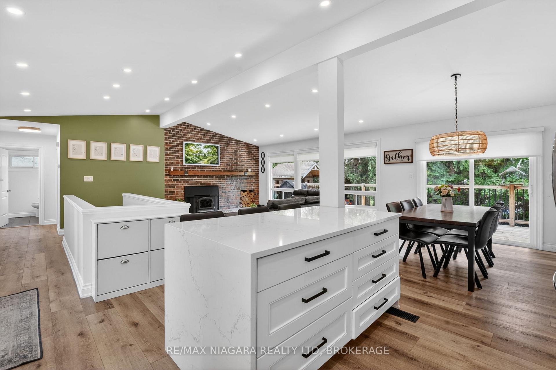 Photo 15 of 15 Cross Hill Road, Pelham, Fonthill — HOMEH
