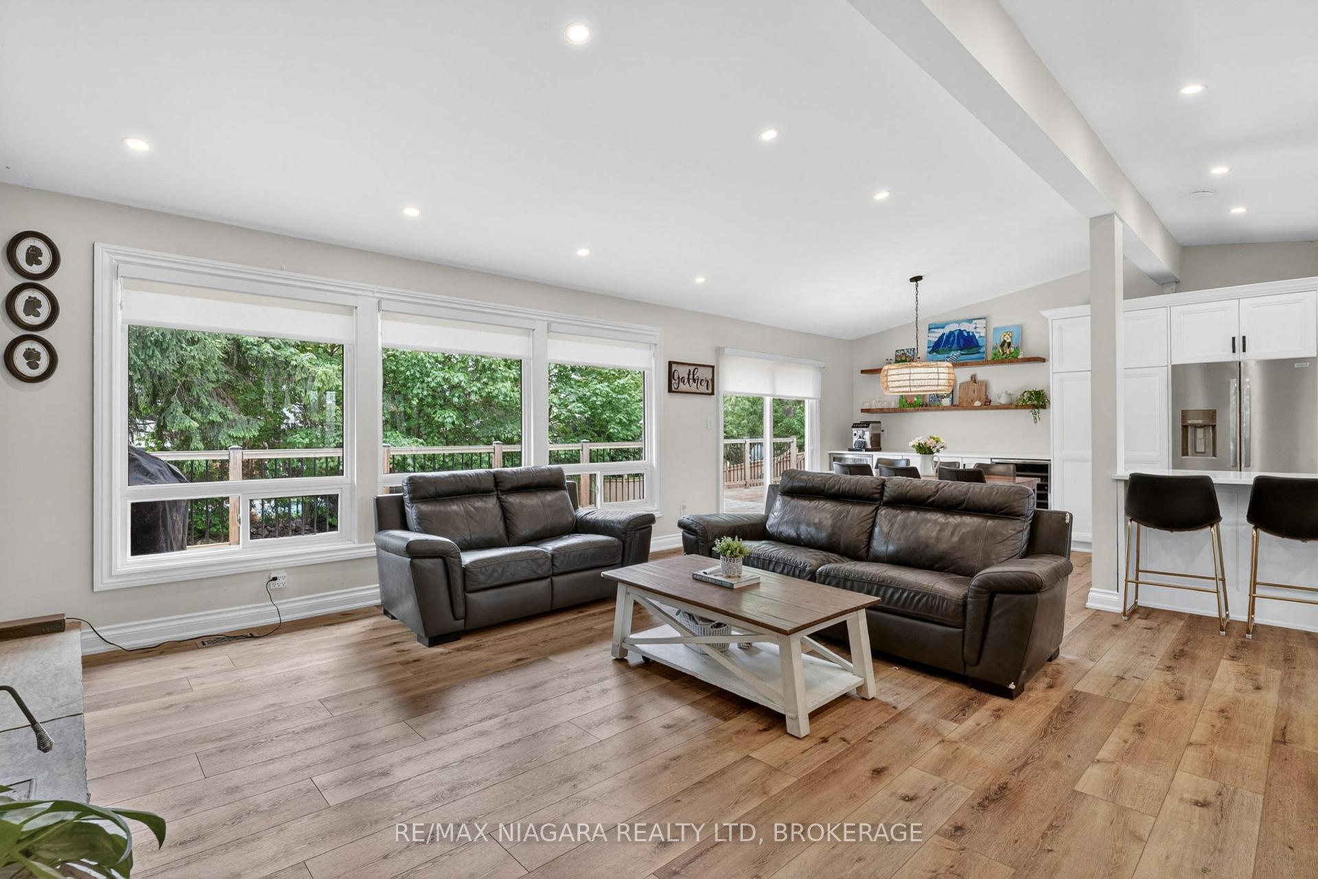Photo 18 of 15 Cross Hill Road, Pelham, Fonthill — HOMEH