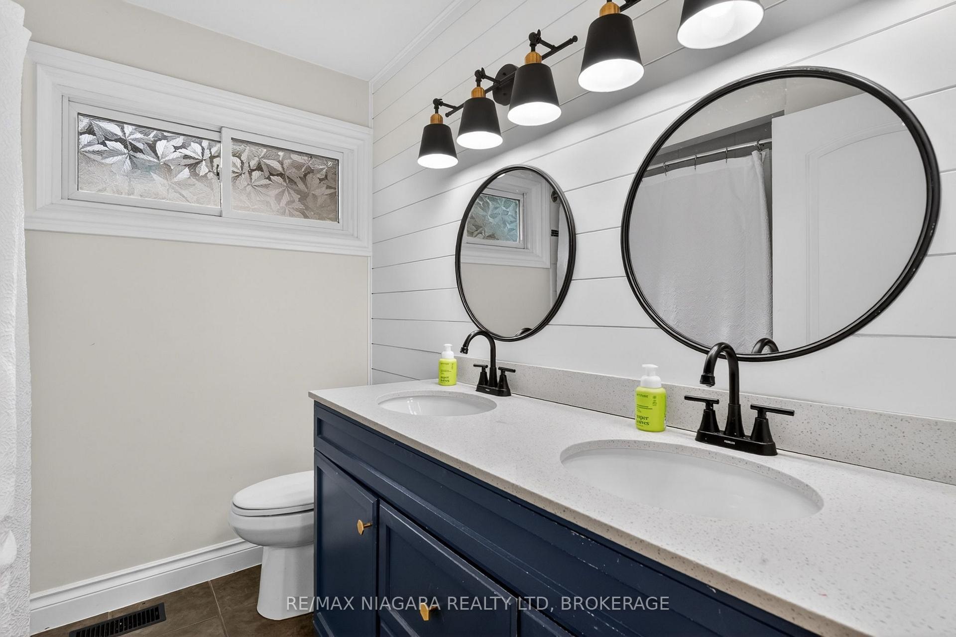Photo 27 of 15 Cross Hill Road, Pelham, Fonthill — HOMEH