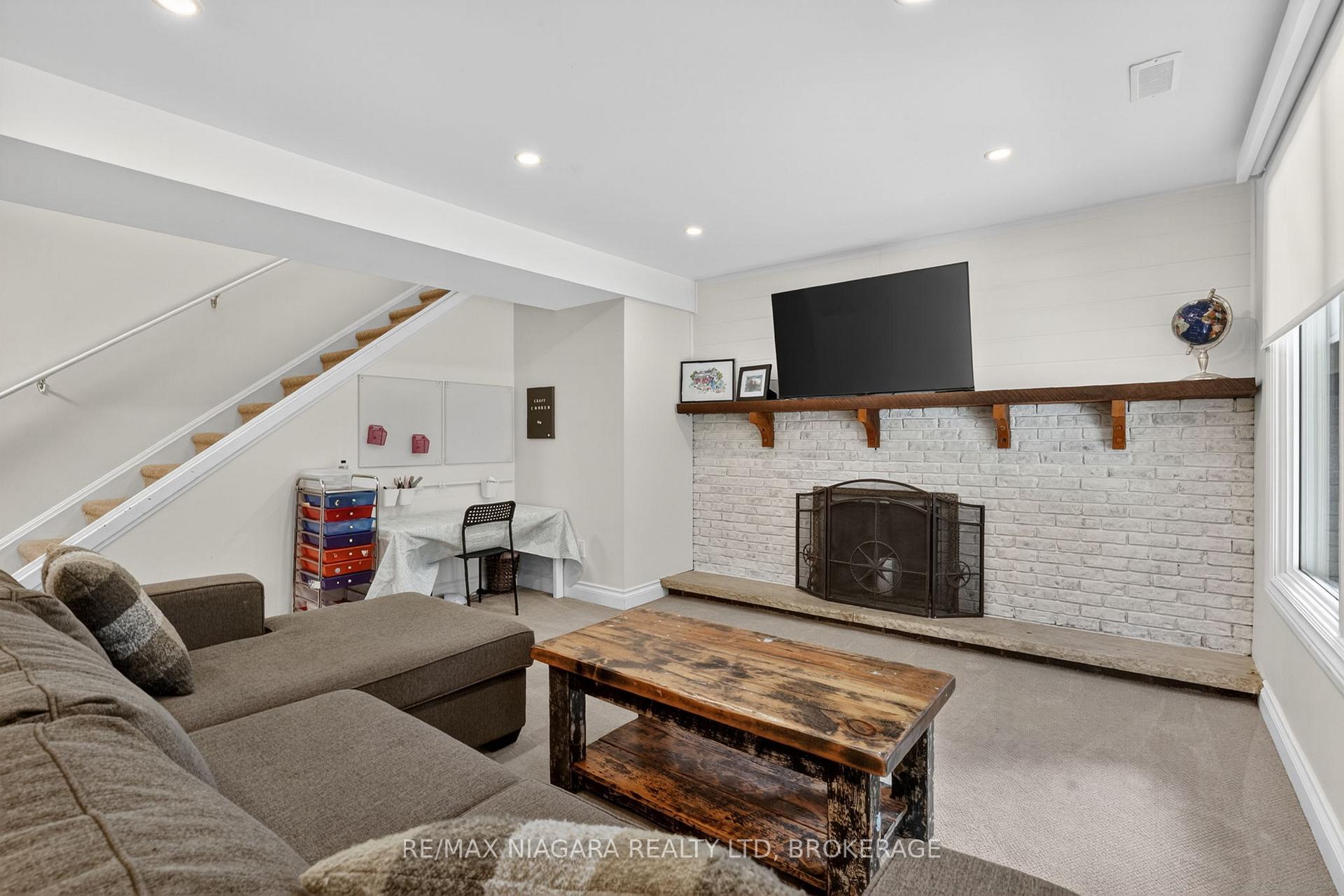 Photo 30 of 15 Cross Hill Road, Pelham, Fonthill — HOMEH