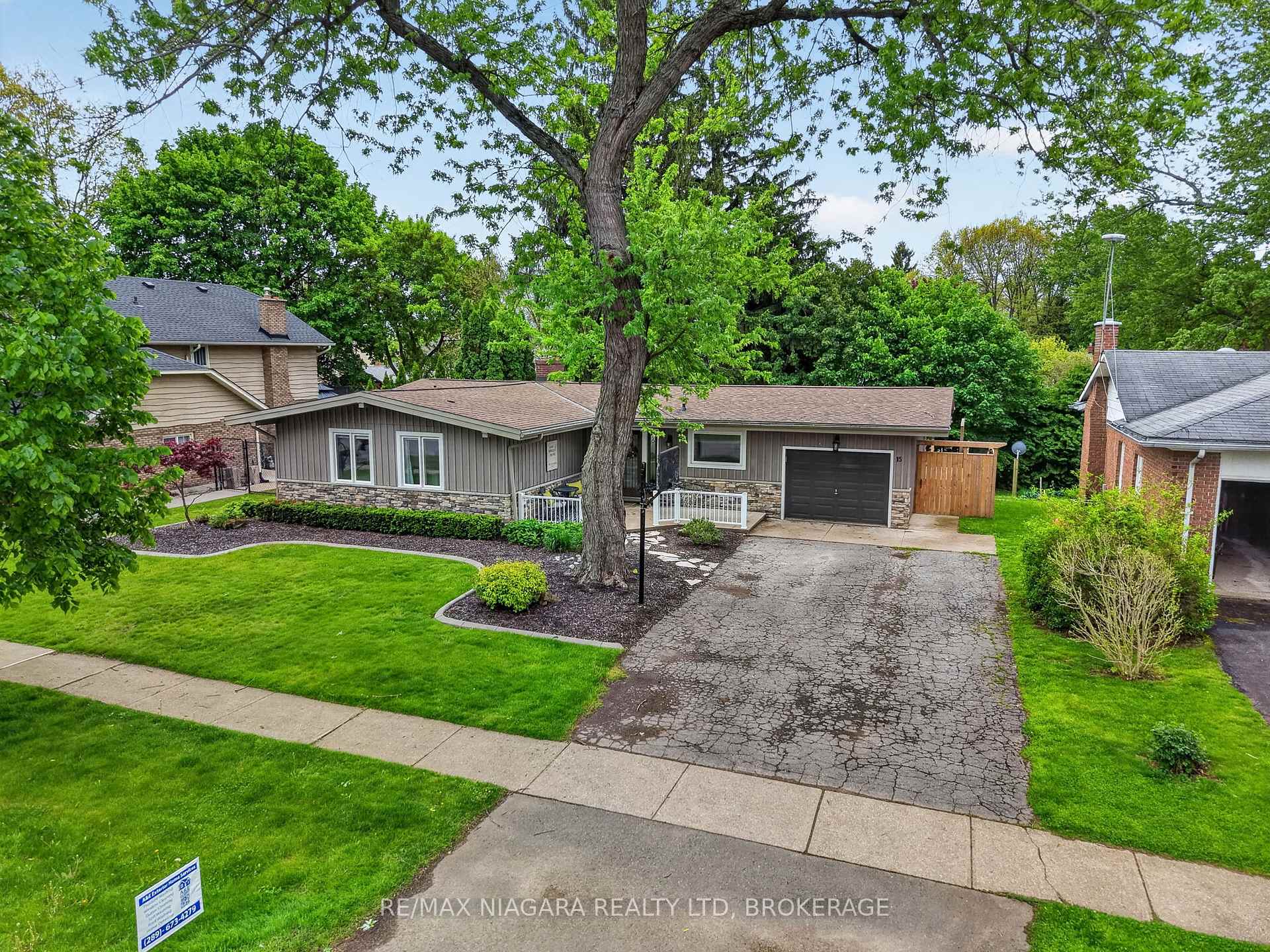 Photo 36 of 15 Cross Hill Road, Pelham, Fonthill — HOMEH