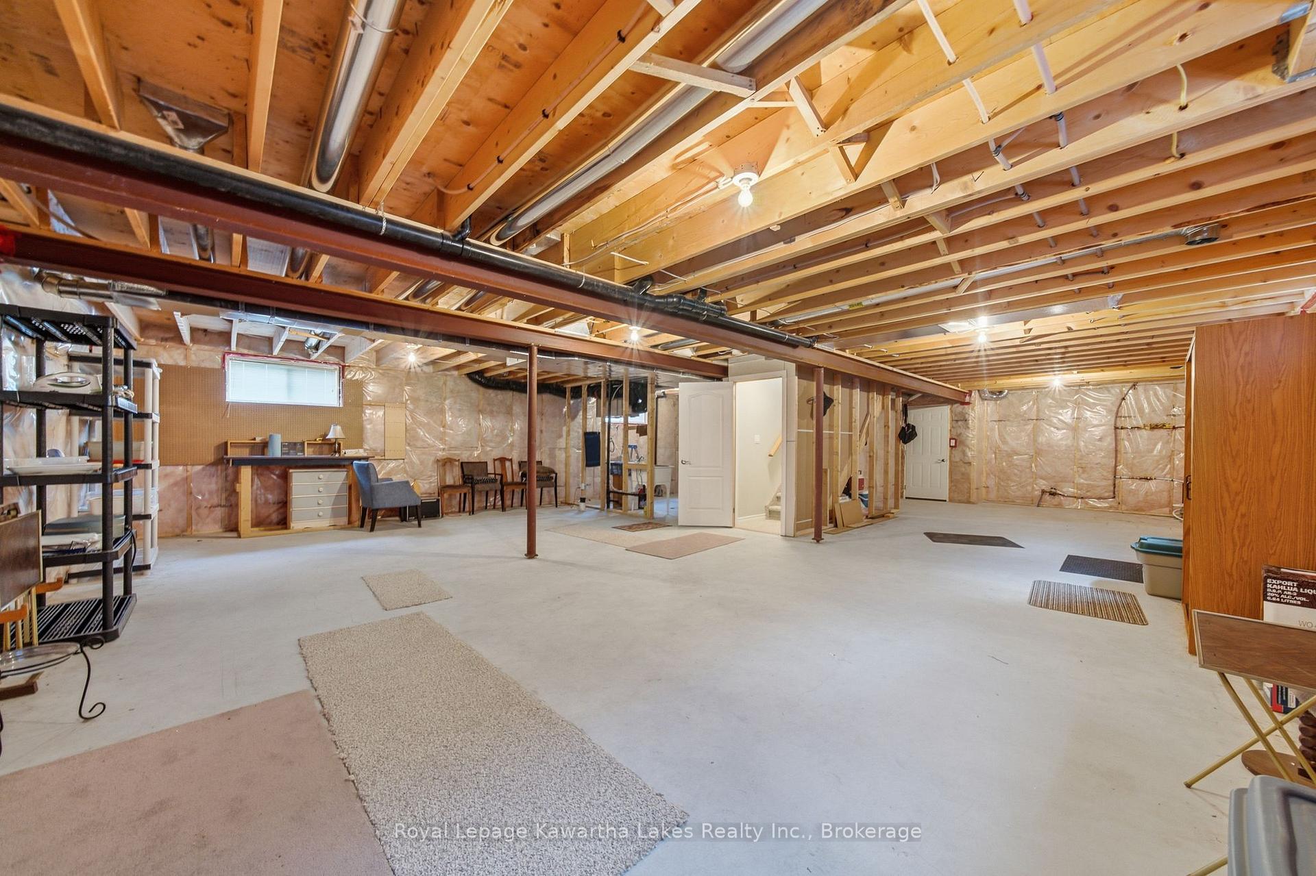 Photo 26 of 32 Gee Crescent, Kawartha Lakes, Lindsay — HOMEH