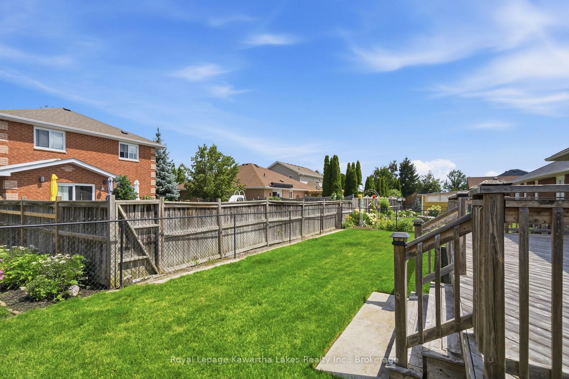 Photo 33 of 32 Gee Crescent, Kawartha Lakes, Lindsay — HOMEH