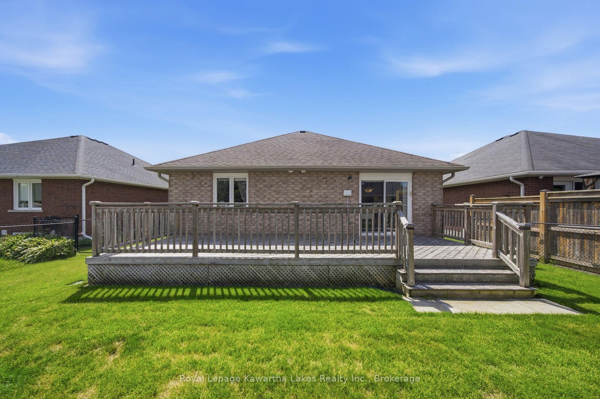 Photo 34 of 32 Gee Crescent, Kawartha Lakes, Lindsay — HOMEH