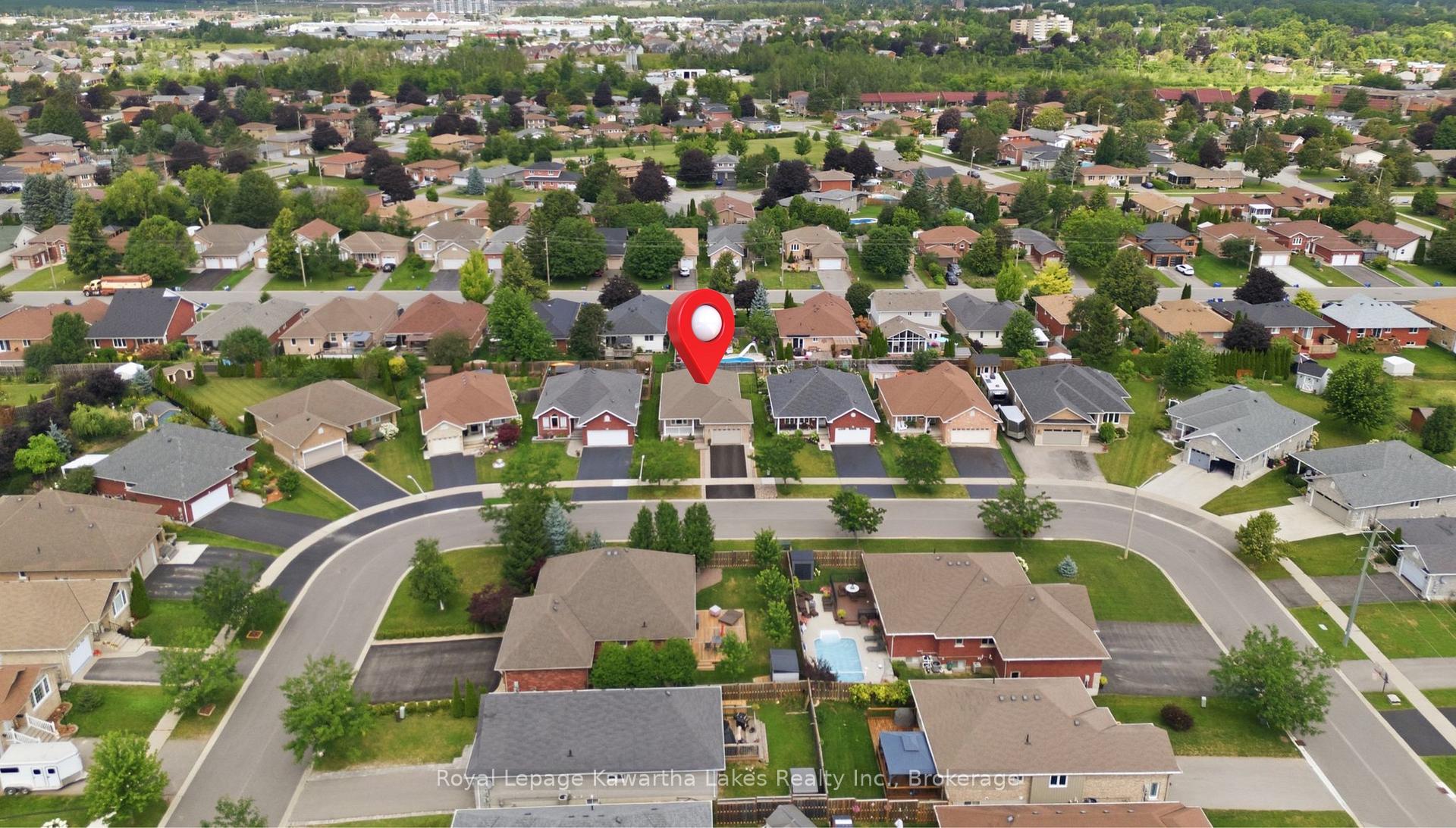 Photo 39 of 32 Gee Crescent, Kawartha Lakes, Lindsay — HOMEH
