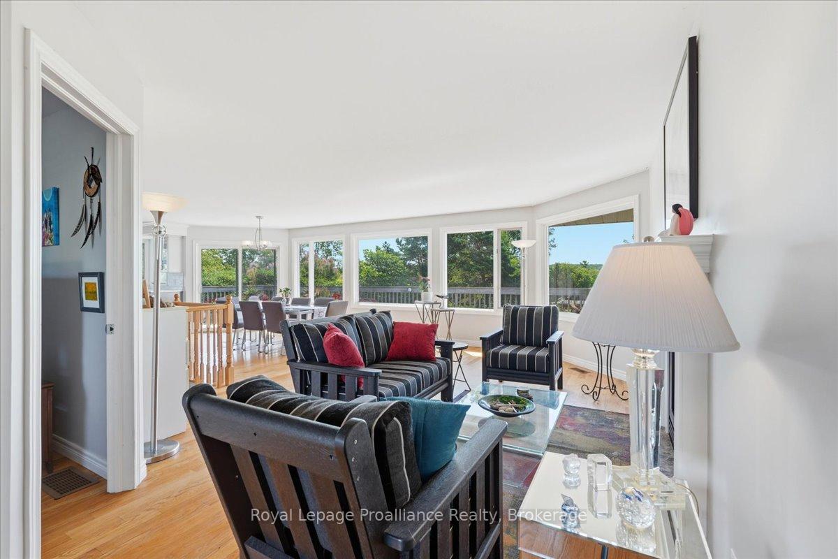 Photo 5 of 95 Dave Drive, Quinte West, Murray Ward — HOMEH