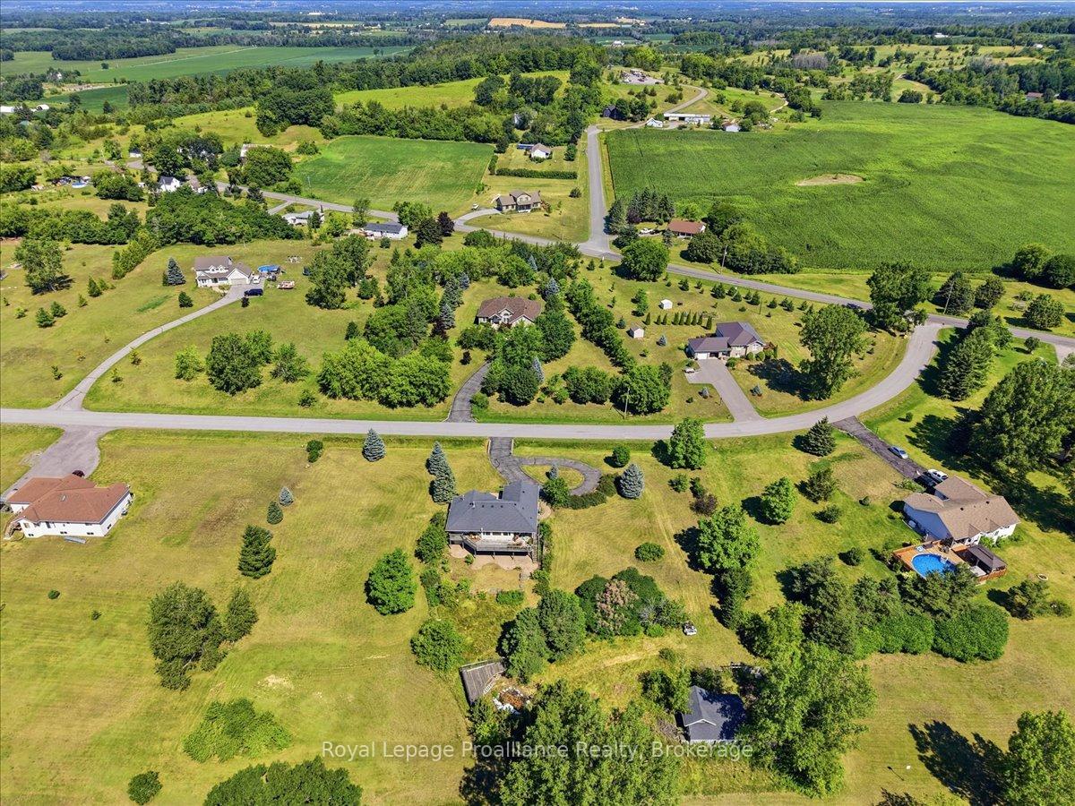 Photo 33 of 95 Dave Drive, Quinte West, Murray Ward — HOMEH
