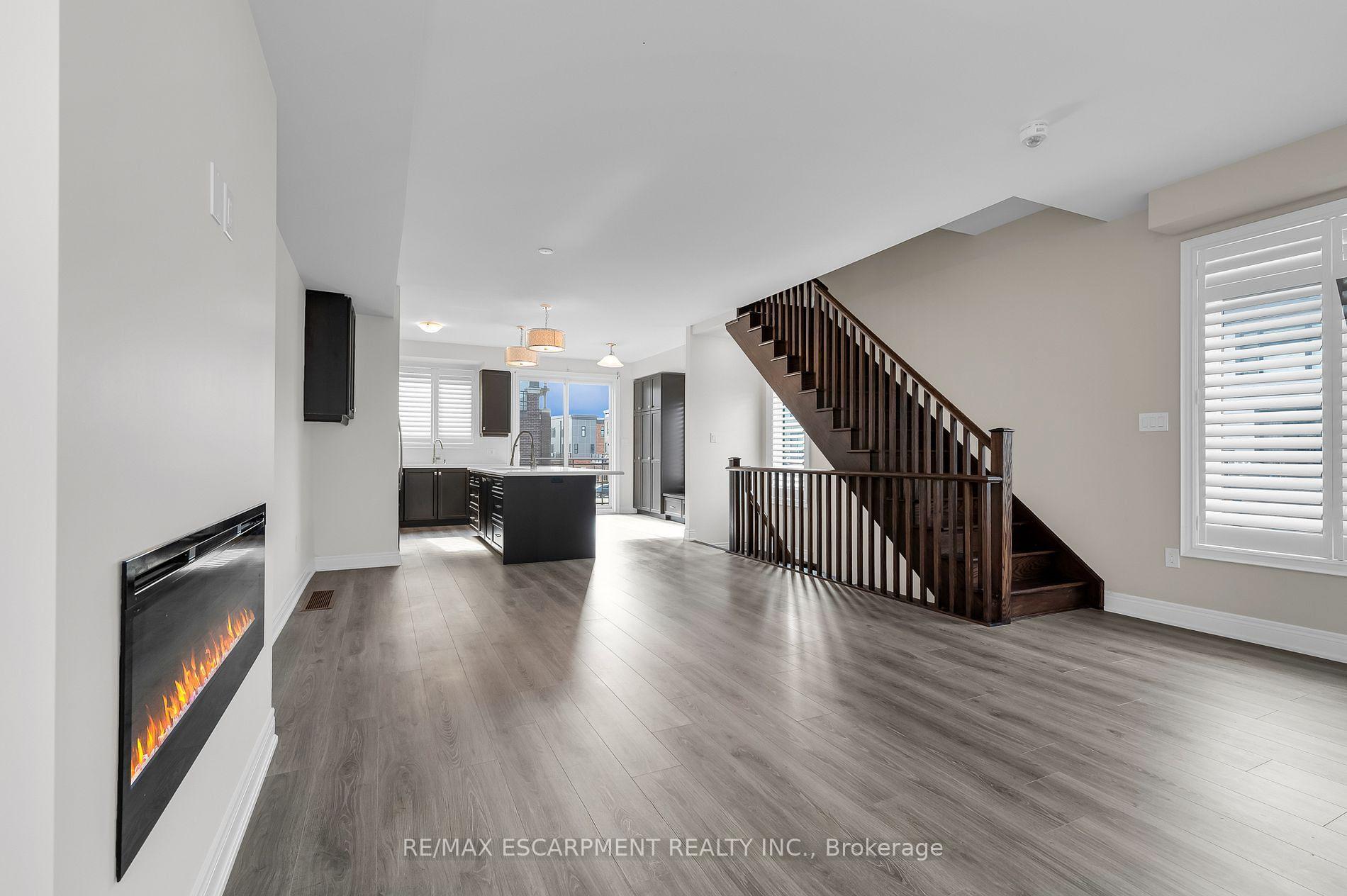 Photo 6 of 2 Waterview Lane, Grimsby, Grimsby Beach — HOMEH