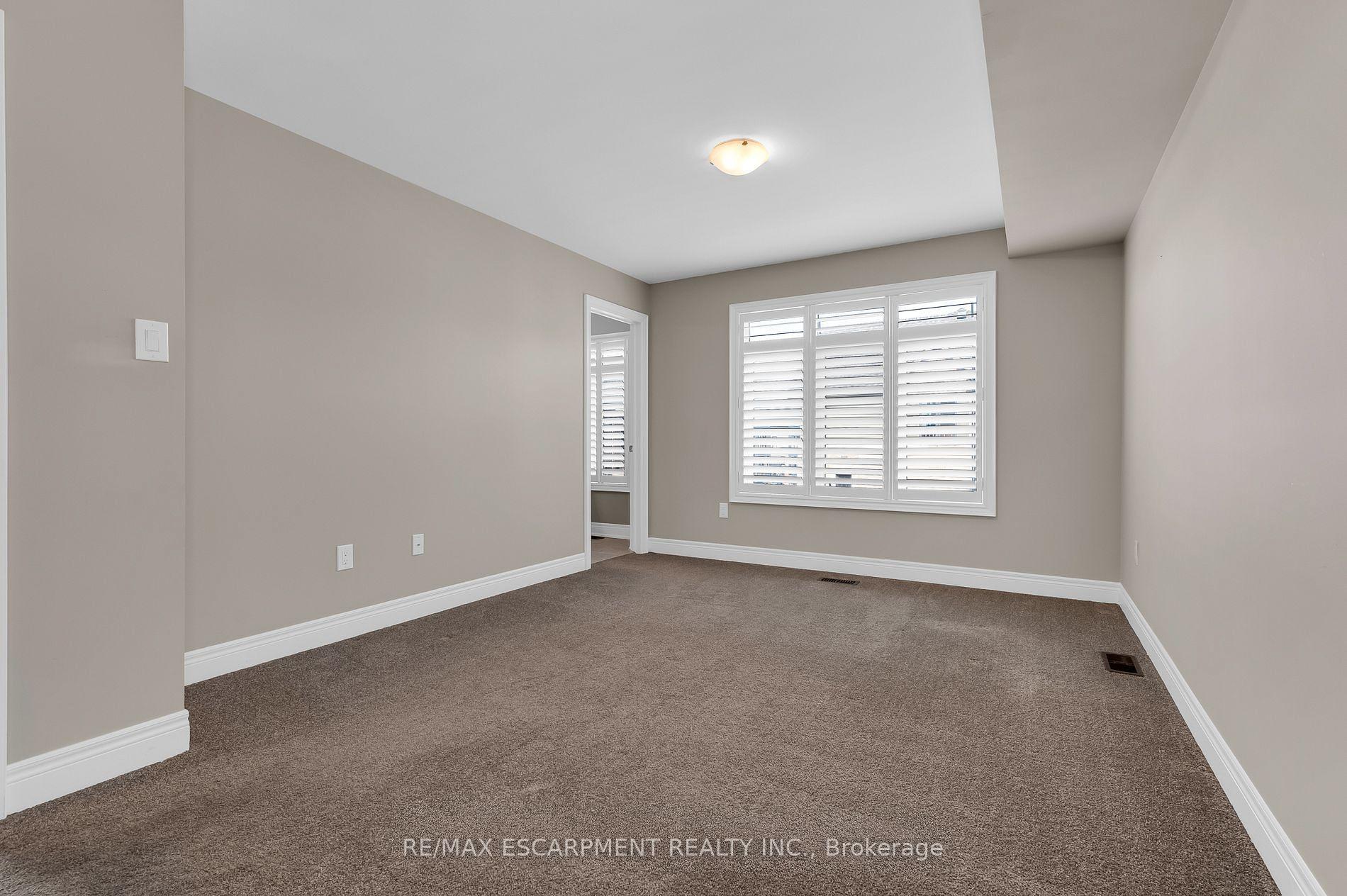 Photo 7 of 2 Waterview Lane, Grimsby, Grimsby Beach — HOMEH