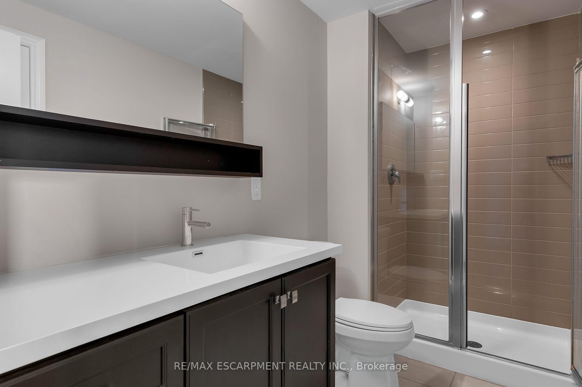 Photo 9 of 2 Waterview Lane, Grimsby, Grimsby Beach — HOMEH