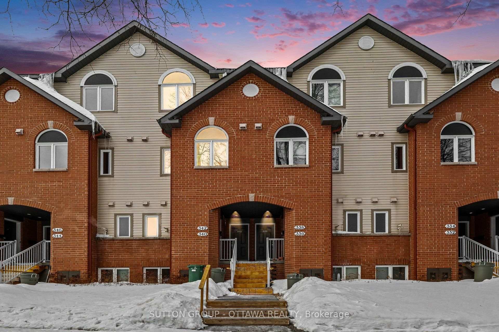 Photo 1 of Unit 36, 340 London Terrace, Ottawa, Manor Park — HOMEH