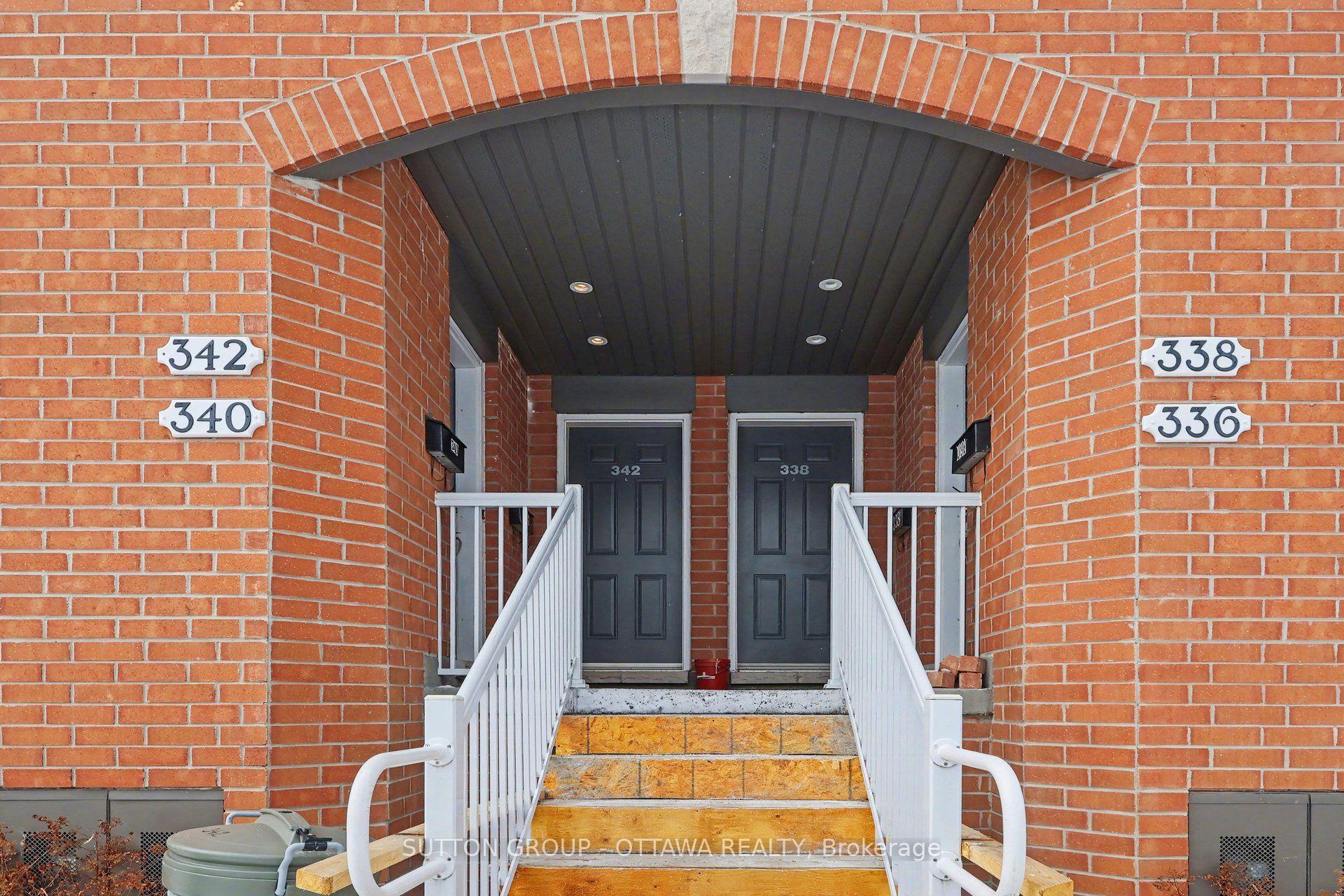 Photo 3 of Unit 36, 340 London Terrace, Ottawa, Manor Park — HOMEH