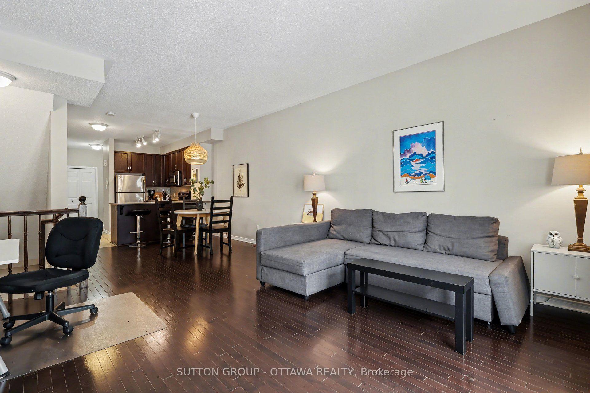 Photo 11 of Unit 36, 340 London Terrace, Ottawa, Manor Park — HOMEH