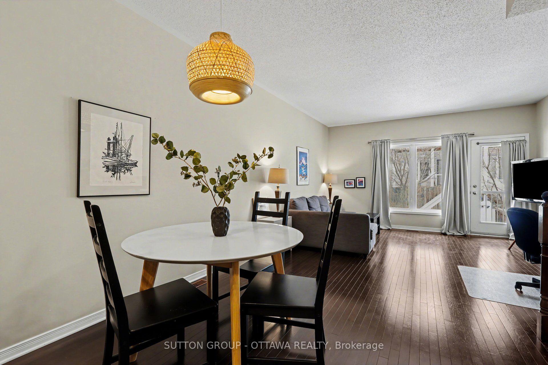 Photo 12 of Unit 36, 340 London Terrace, Ottawa, Manor Park — HOMEH