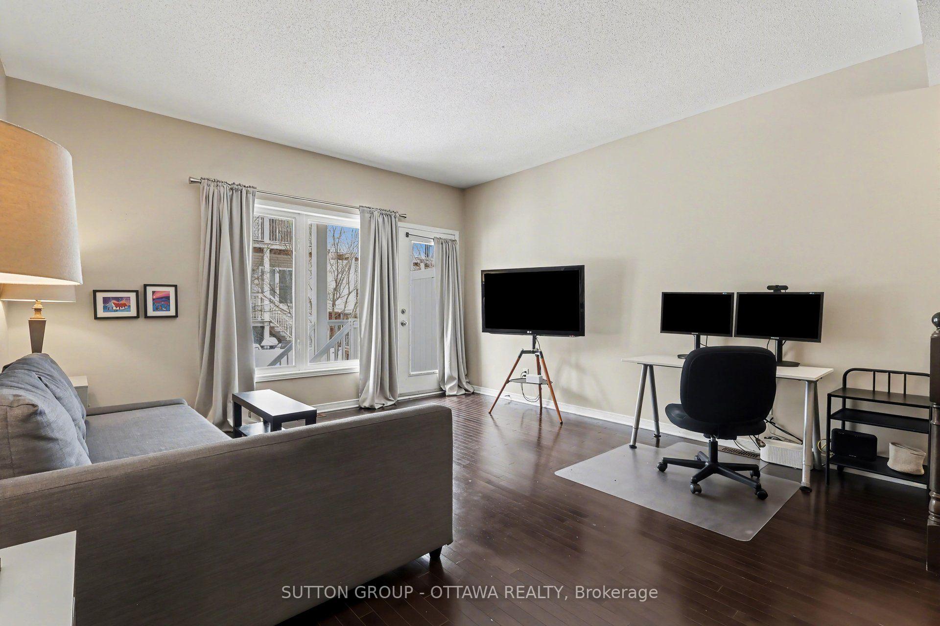 Photo 15 of Unit 36, 340 London Terrace, Ottawa, Manor Park — HOMEH
