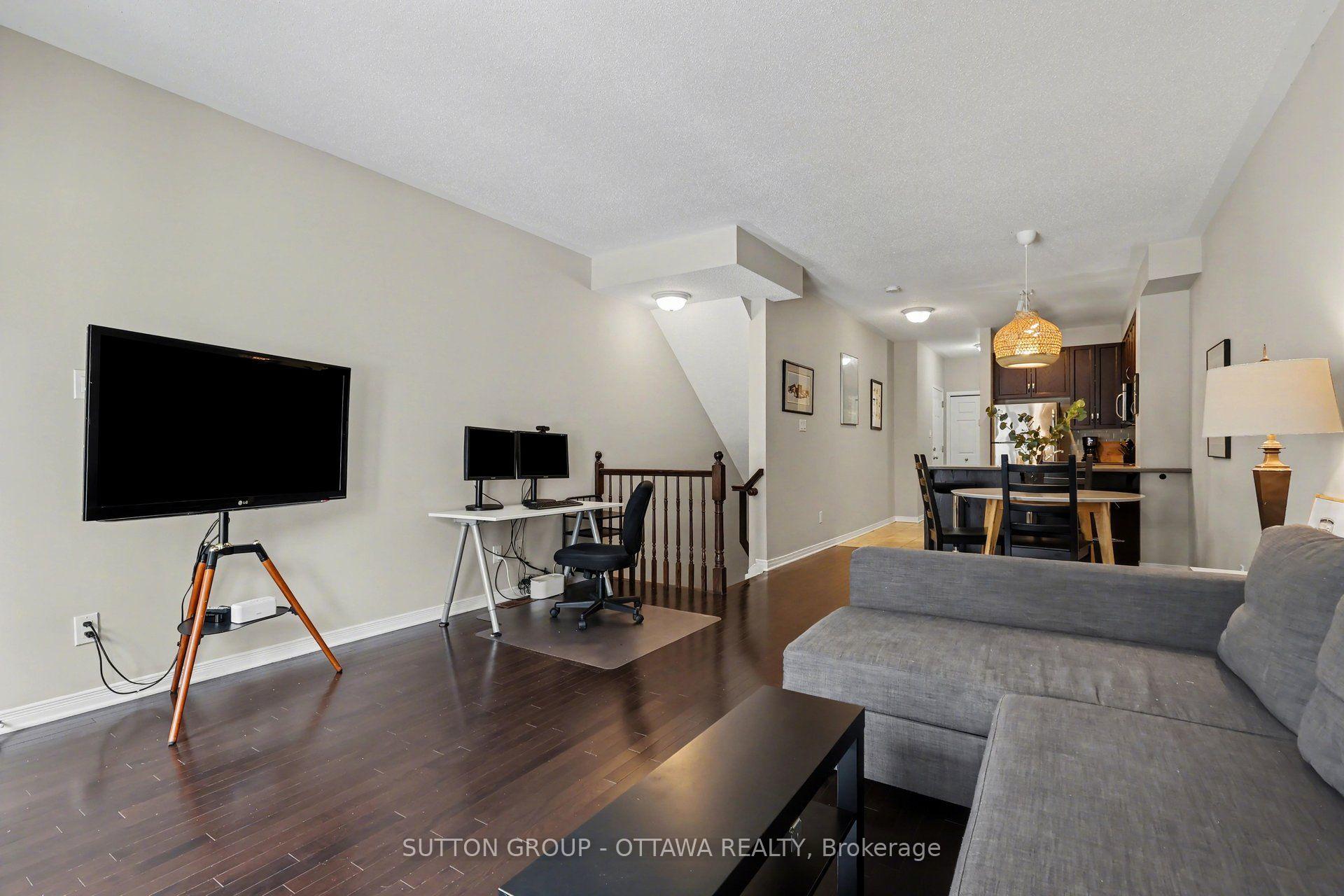 Photo 16 of Unit 36, 340 London Terrace, Ottawa, Manor Park — HOMEH