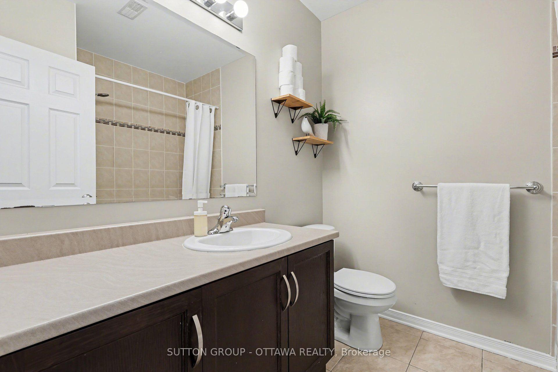 Photo 22 of Unit 36, 340 London Terrace, Ottawa, Manor Park — HOMEH