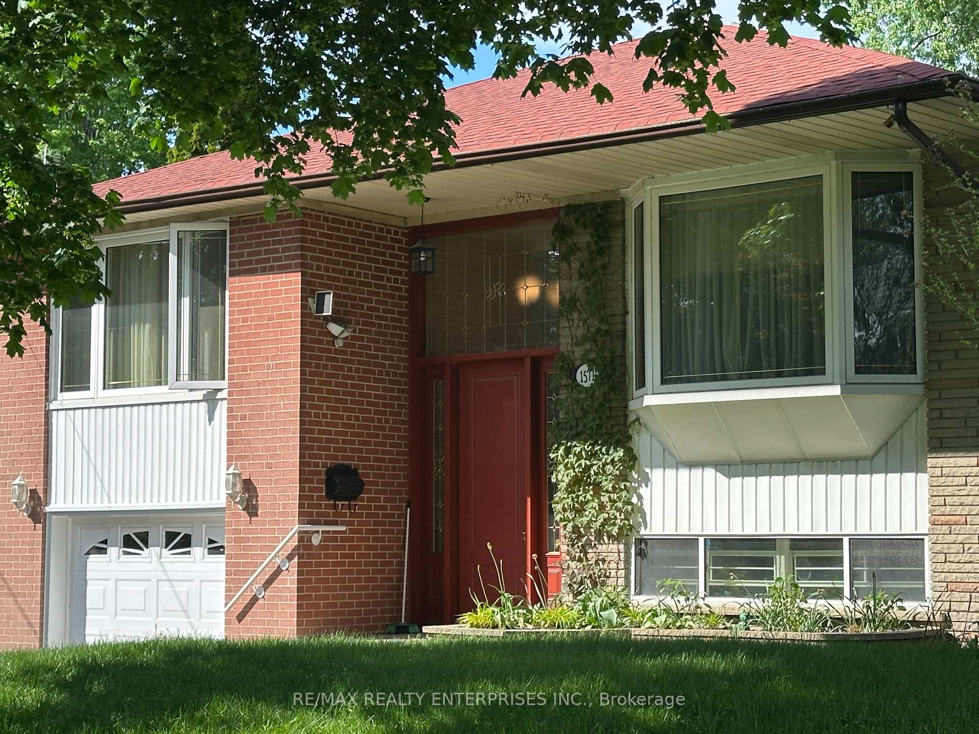 Photo 6 of 1571 Muir Road, Mississauga, Lakeview — HOMEH