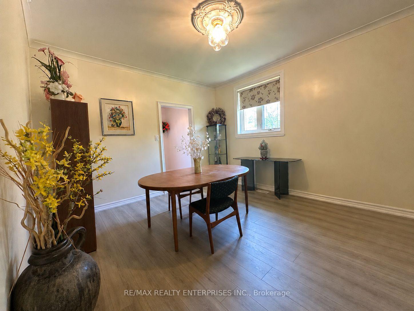 Photo 11 of 1571 Muir Road, Mississauga, Lakeview — HOMEH