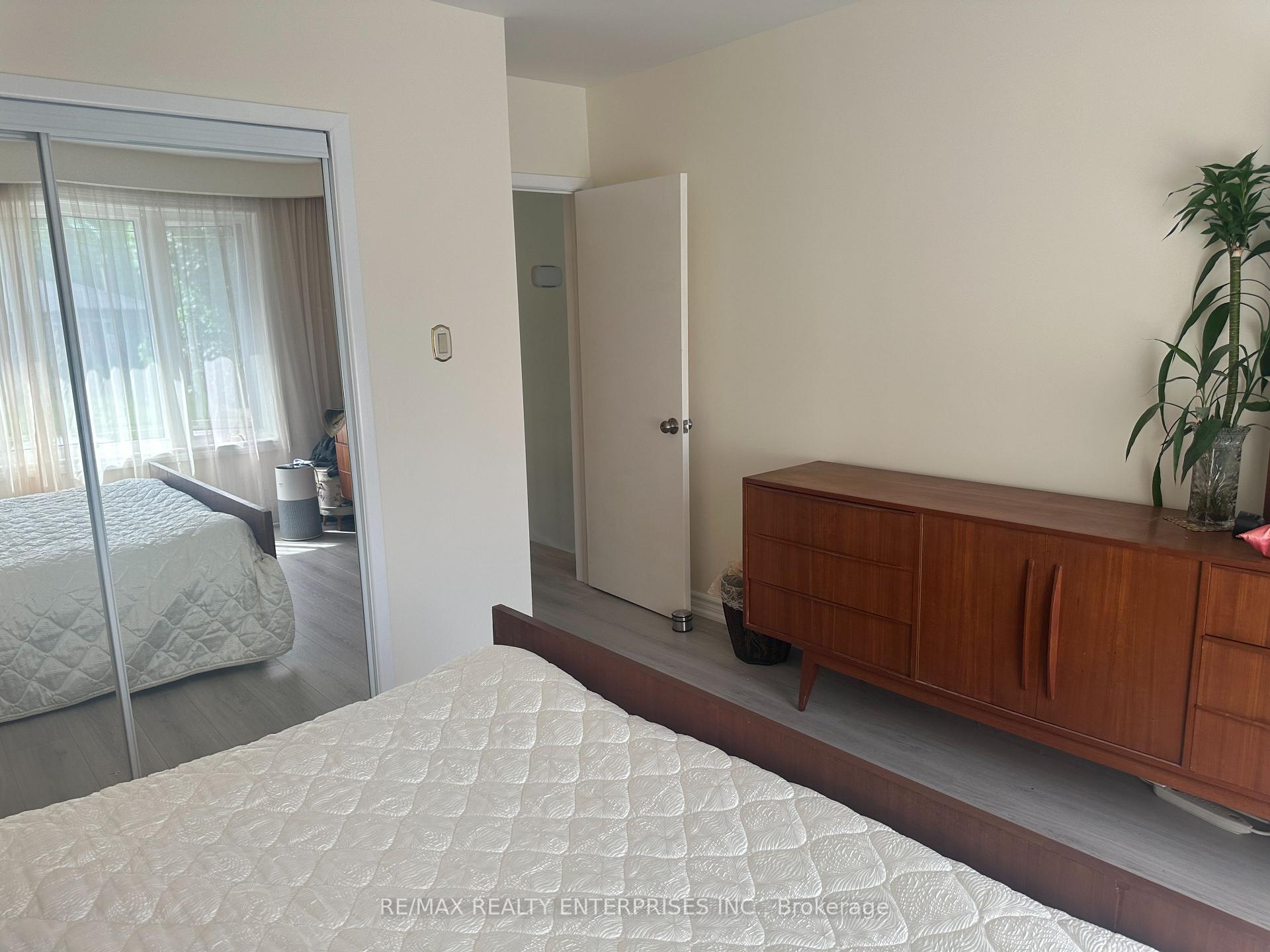 Photo 16 of 1571 Muir Road, Mississauga, Lakeview — HOMEH