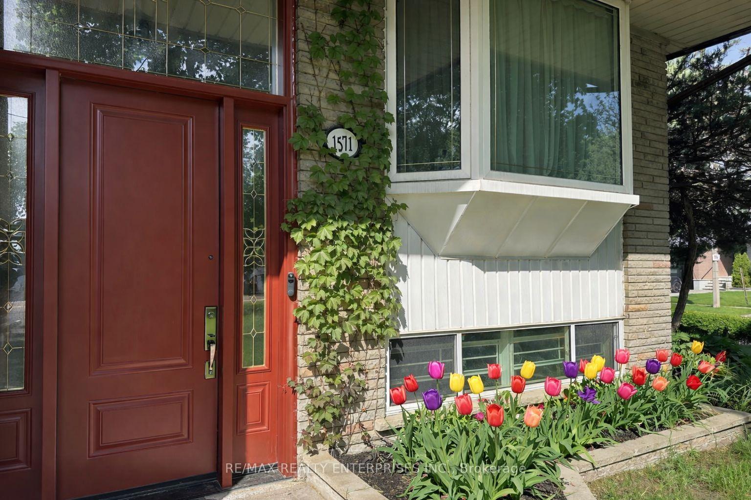 Photo 33 of 1571 Muir Road, Mississauga, Lakeview — HOMEH
