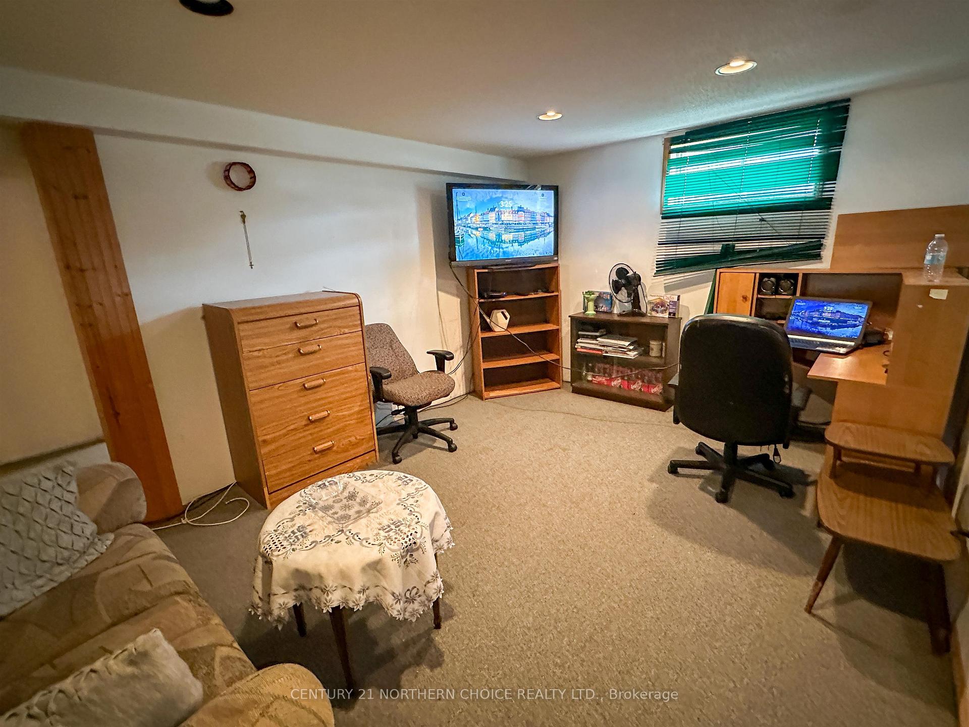 Photo 8 of 101 Detta Road, Red Lake — HOMEH