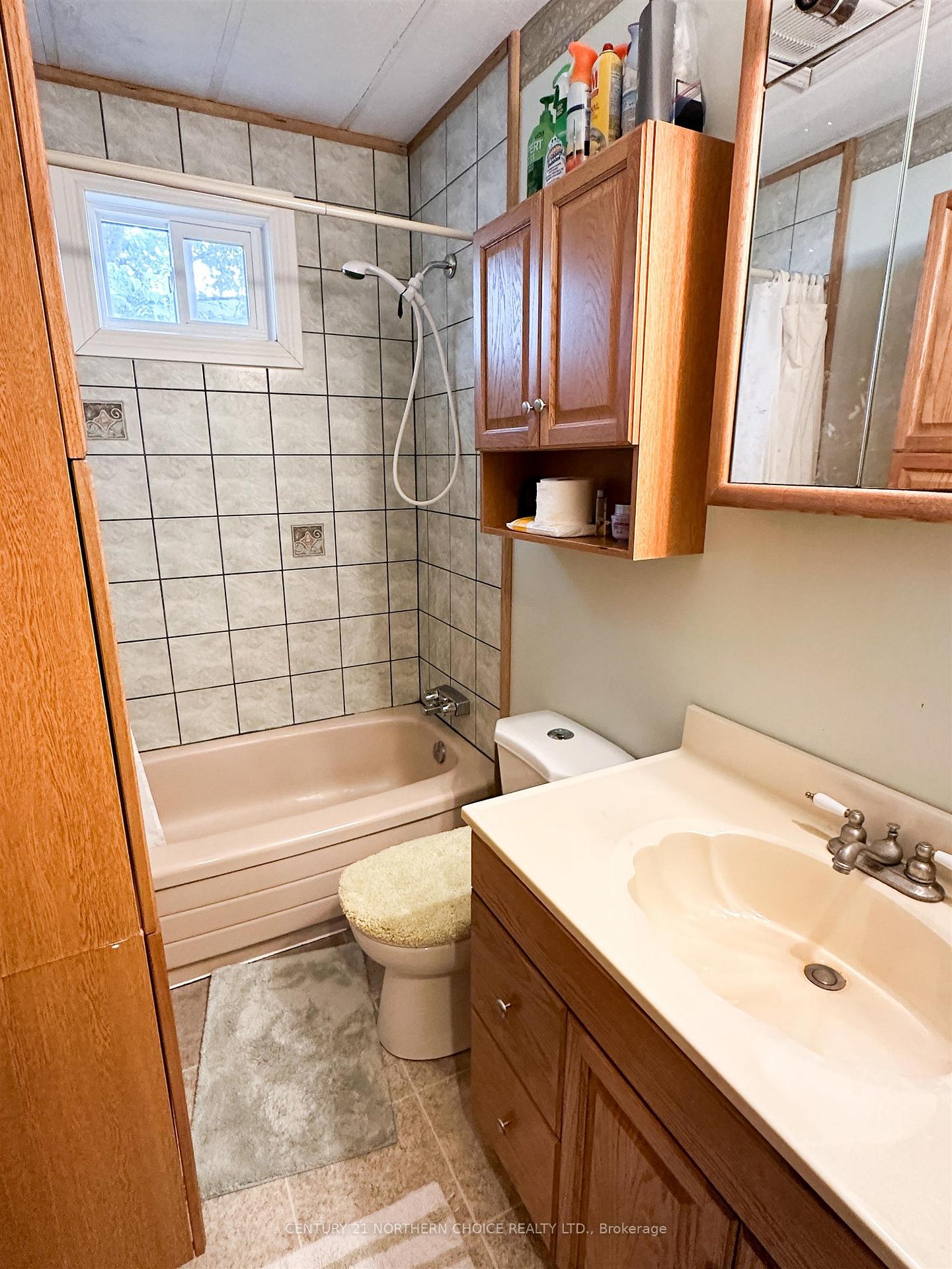 Photo 12 of 101 Detta Road, Red Lake — HOMEH