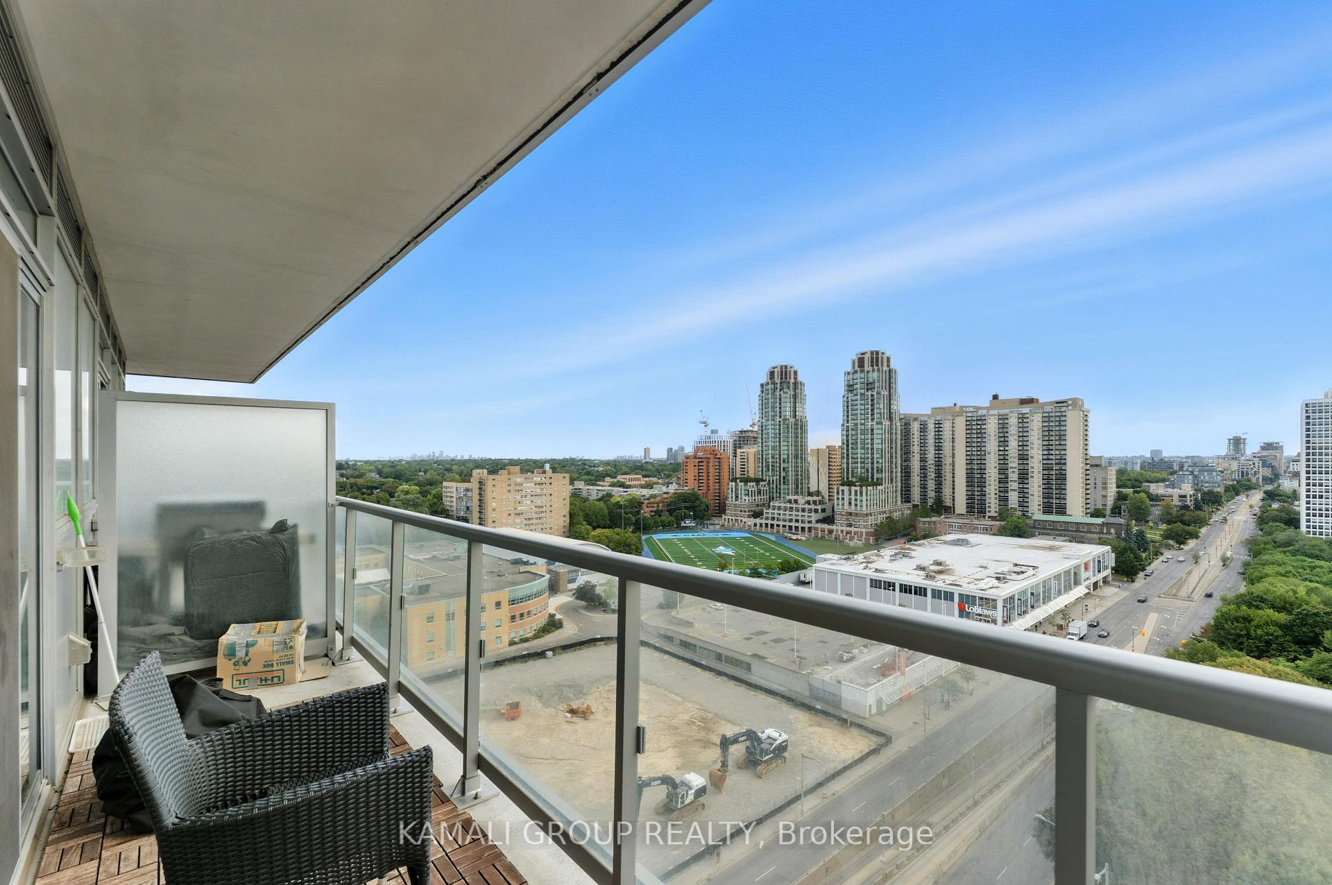 Photo 11 of Unit 1303, 501 St Clair Avenue W, Toronto, Casa Loma — HOMEH