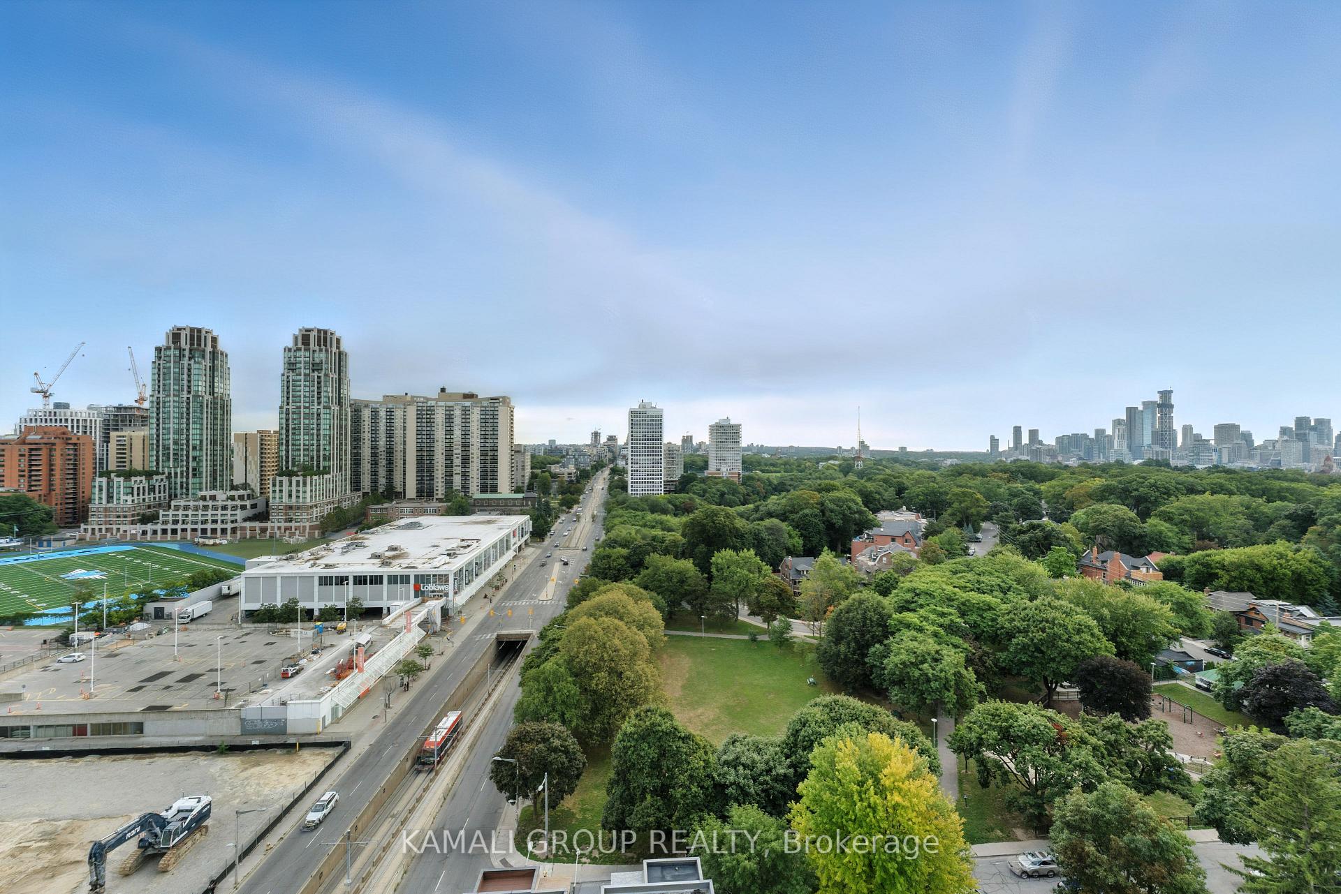 Photo 13 of Unit 1303, 501 St Clair Avenue W, Toronto, Casa Loma — HOMEH