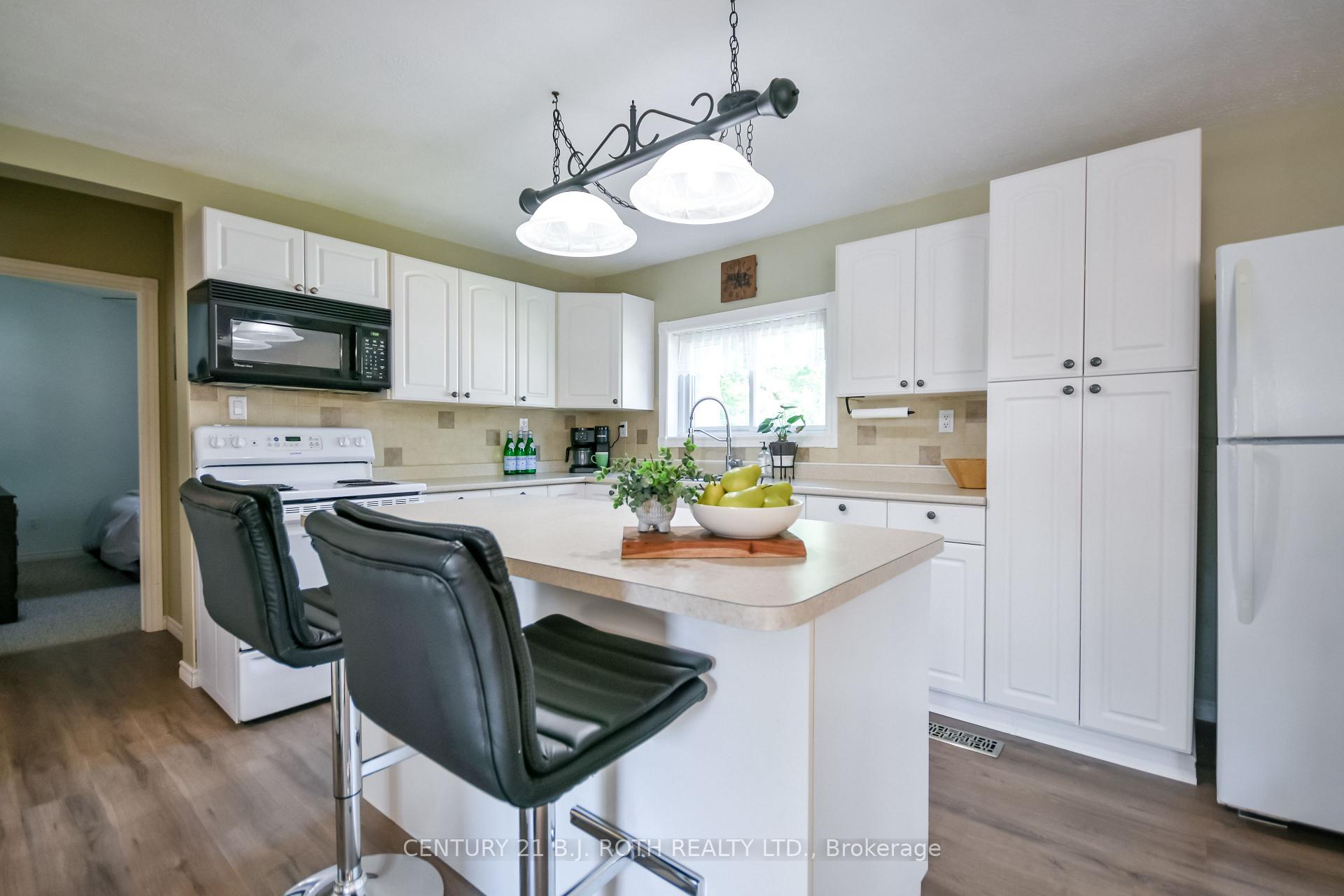 Photo 12 of 3448 Coronation Avenue, Severn, West Shore — HOMEH