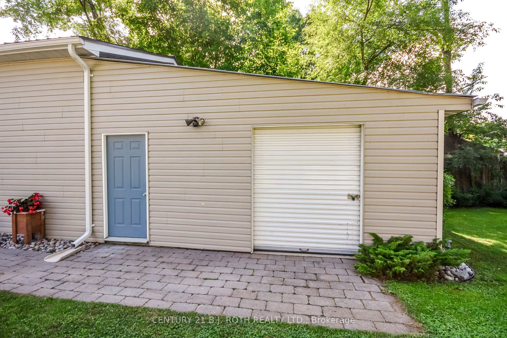 Photo 28 of 3448 Coronation Avenue, Severn, West Shore — HOMEH