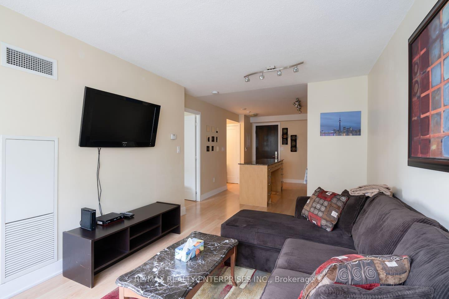 Photo 6 of Unit 1509, 20 Blue Jays Way, Toronto, Waterfront Communities — HOMEH