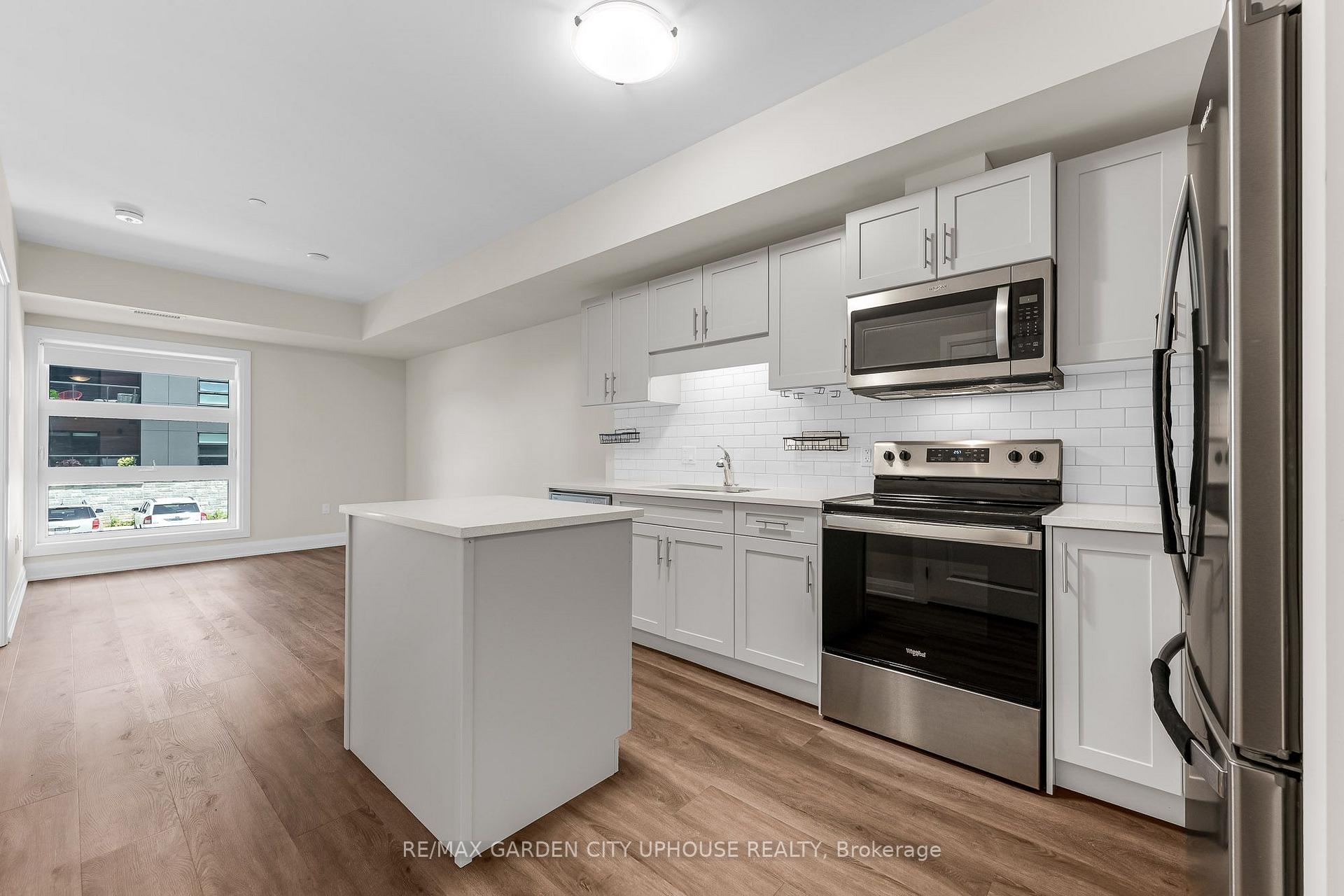 Photo 3 of Unit 102, 118 Summerside Boulevard, Pelham, Fonthill — HOMEH